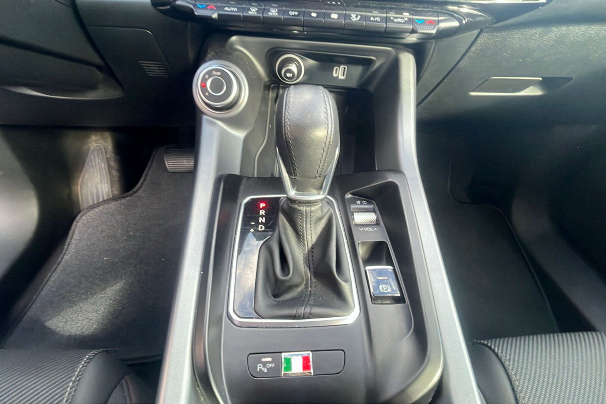 Alfa Romeo Tonale 1.5 MHEV Gasolina Sprint FWD - foto 17