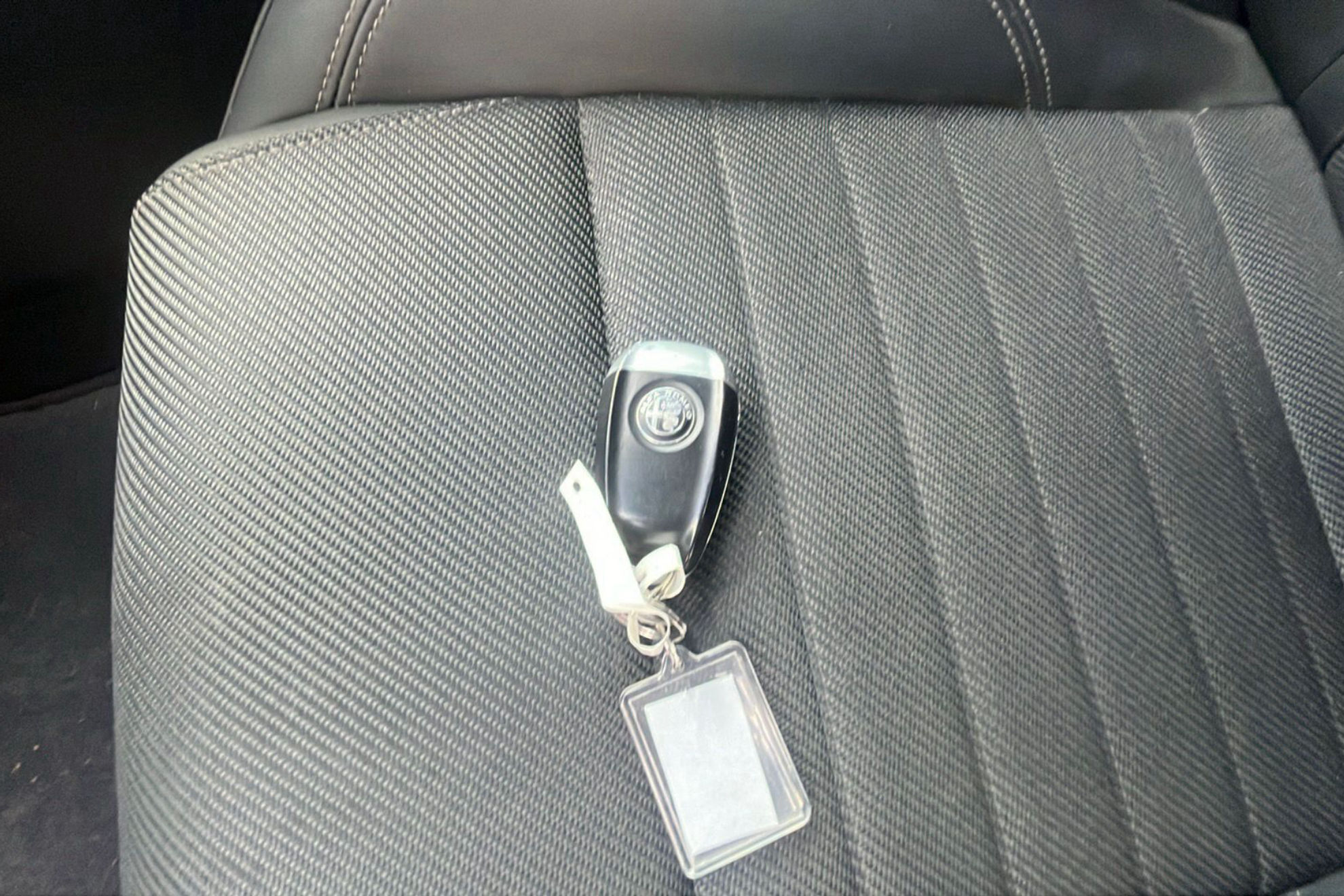 Alfa Romeo Tonale 1.5 MHEV Gasolina Sprint FWD - foto 22