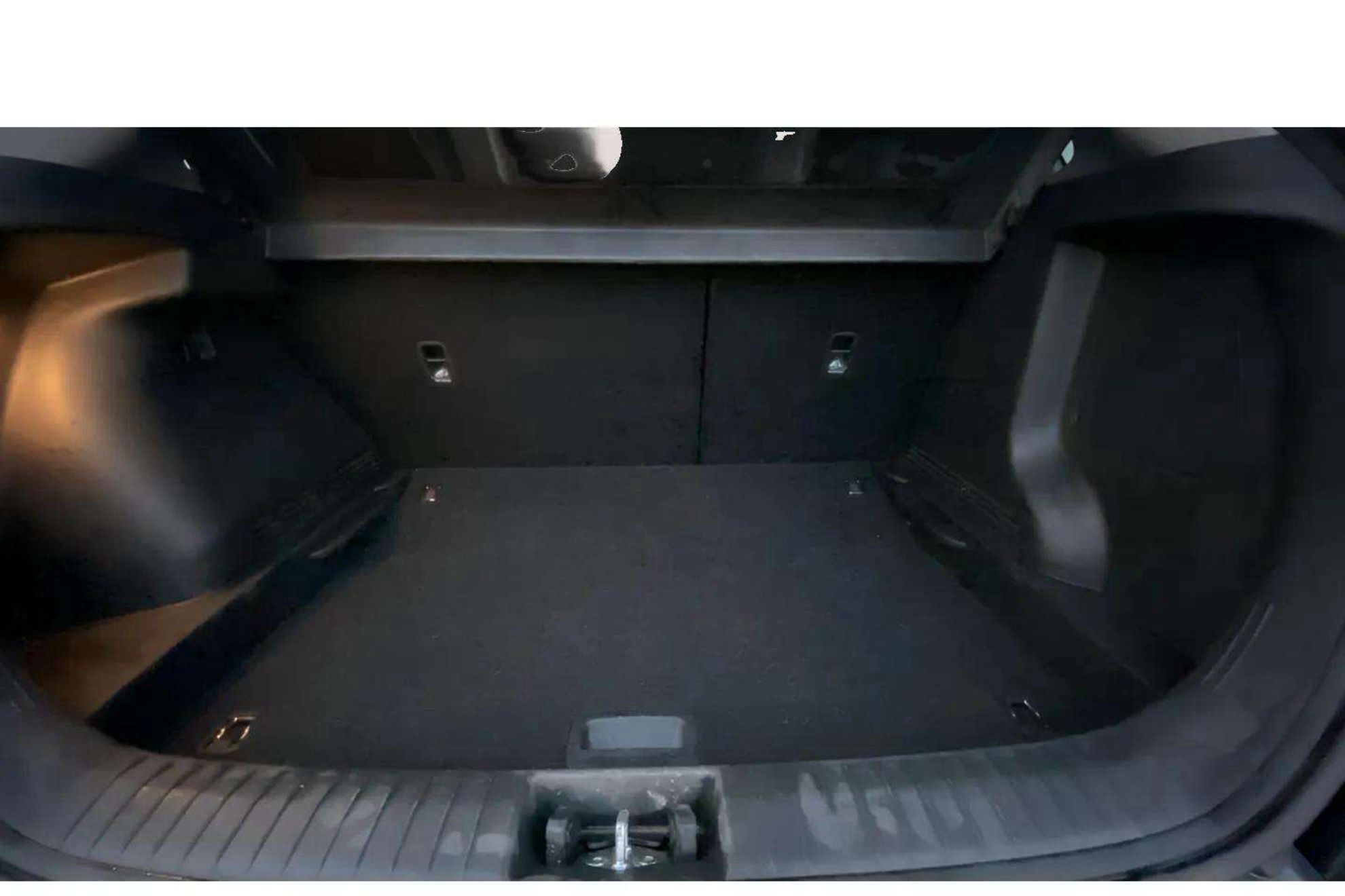 Hyundai Kona 1.6 GDI HEV Tecno 2C DCT - foto 11