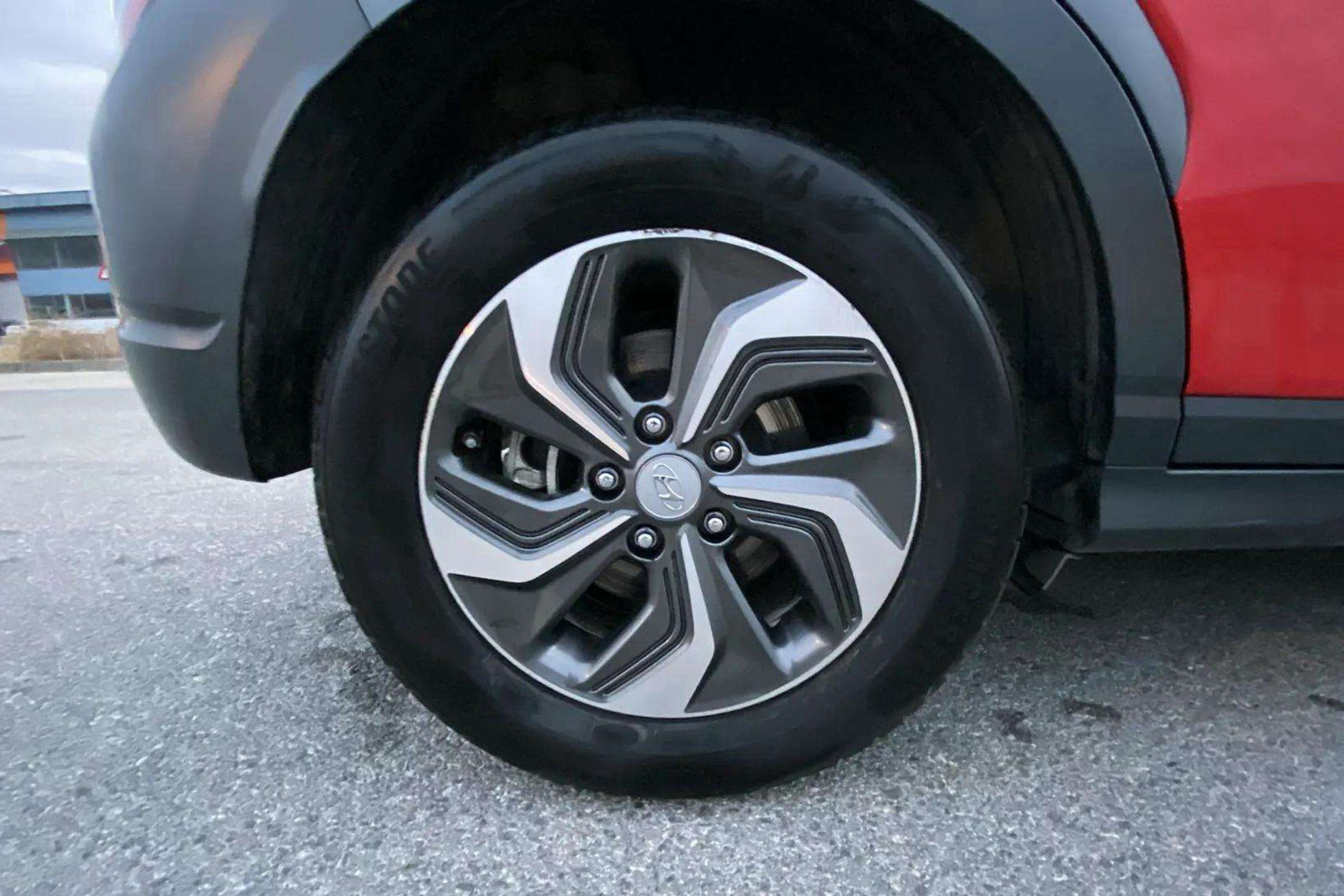 Hyundai Kona 1.6 GDI HEV Tecno 2C DCT - foto 10