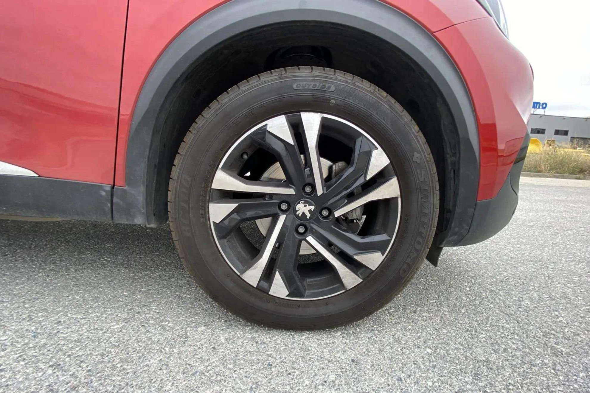 Peugeot 2008 GT Line PureTech 130 BVM6 - foto 9