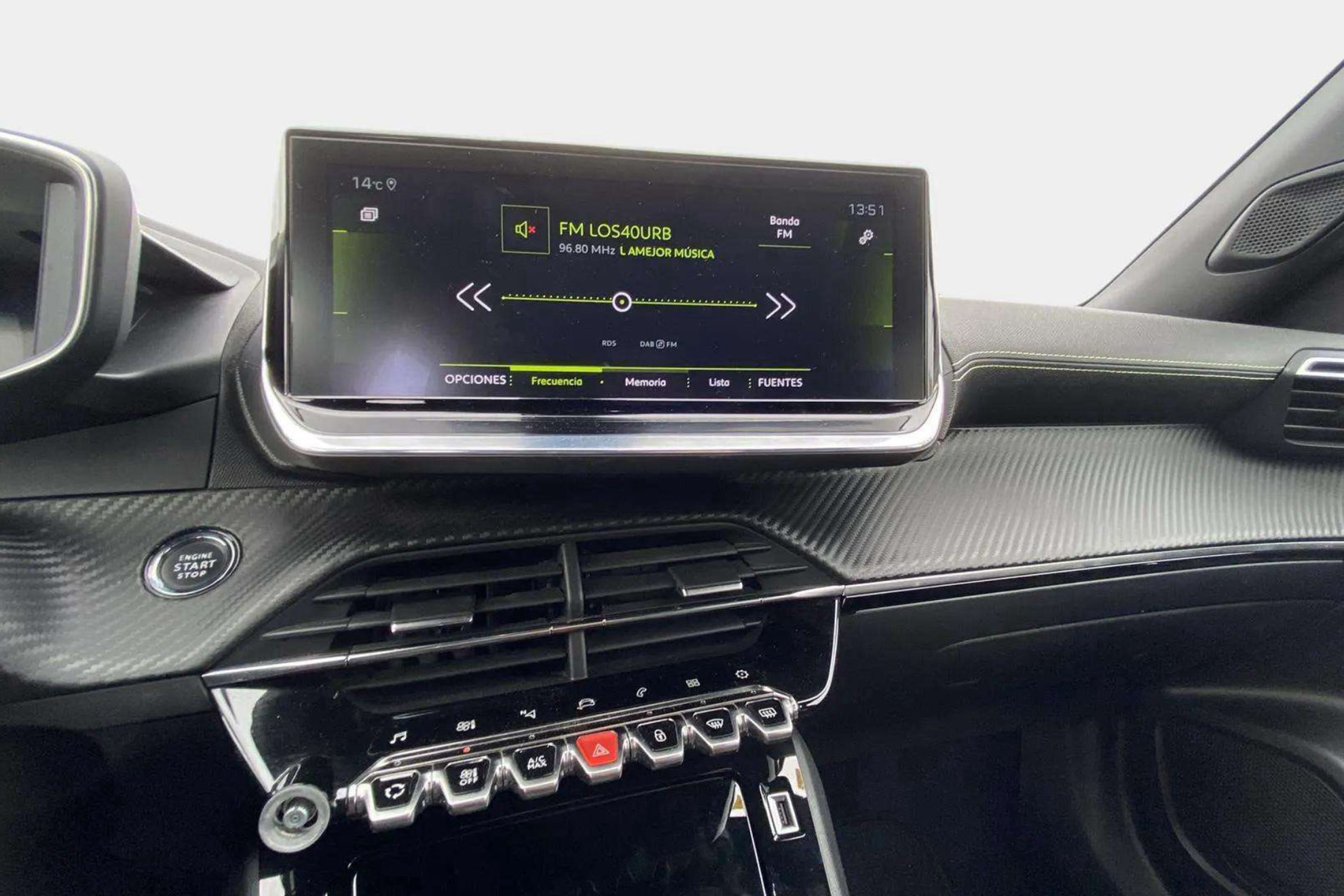 Peugeot 2008 GT Line PureTech 130 BVM6 - foto 12