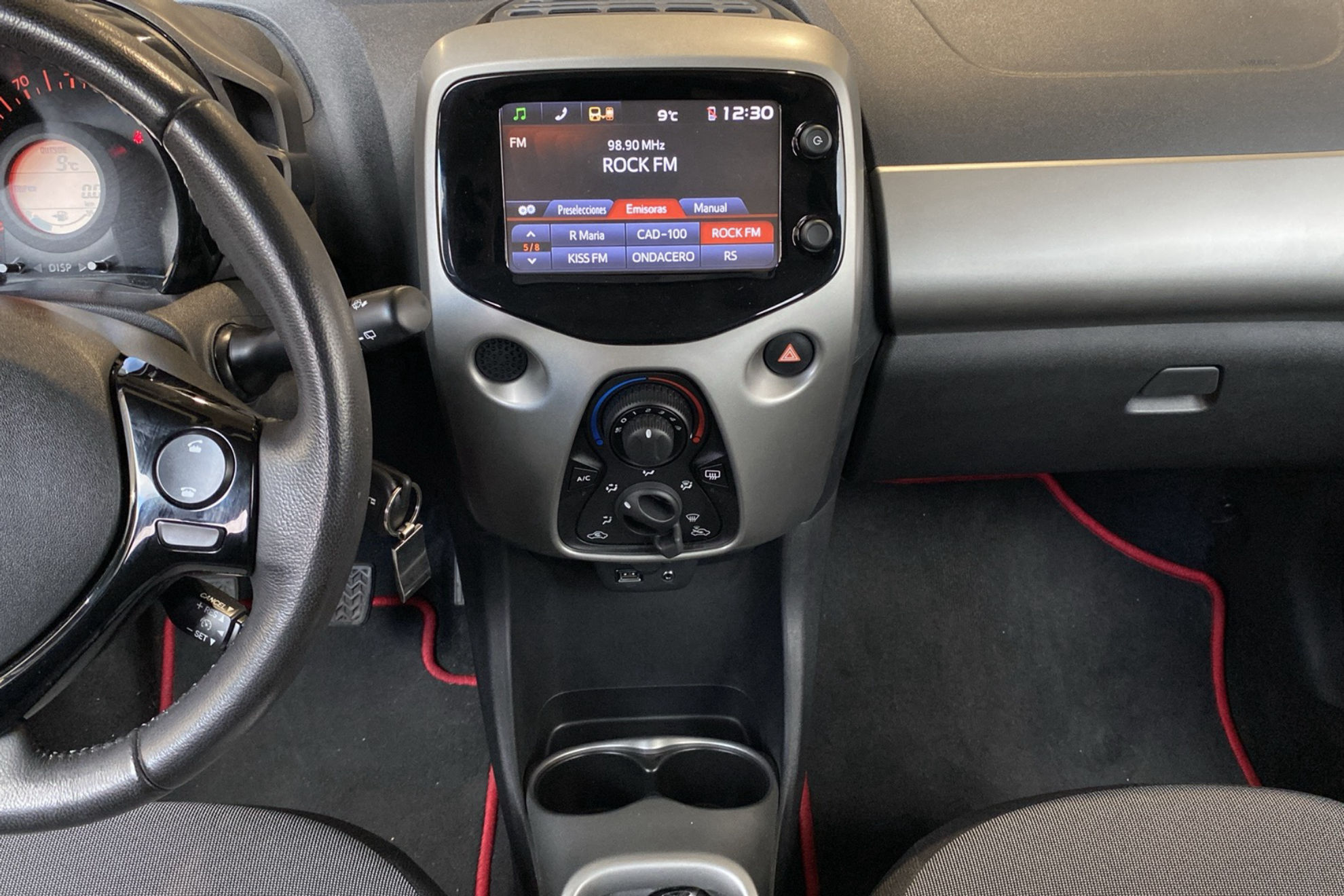 Toyota Aygo 1.0 70 x-cite - foto 11