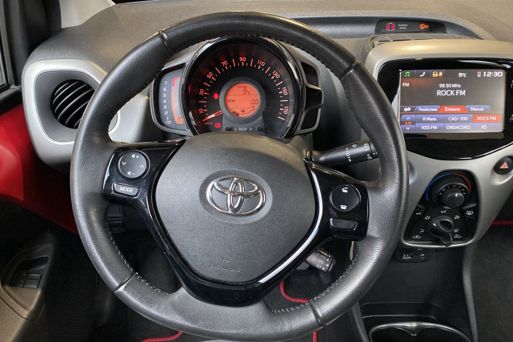 Toyota Aygo 1.0 70 x-cite - foto 8