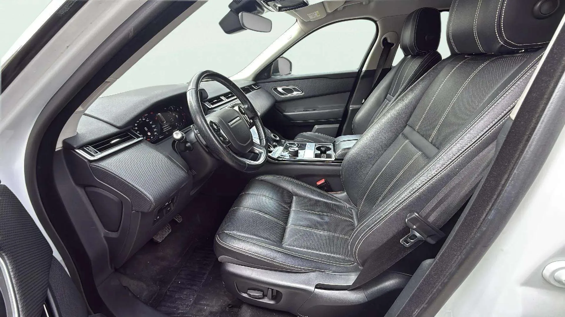 Land Rover Range Rover Velar 2.0 D240 4WD - foto 14