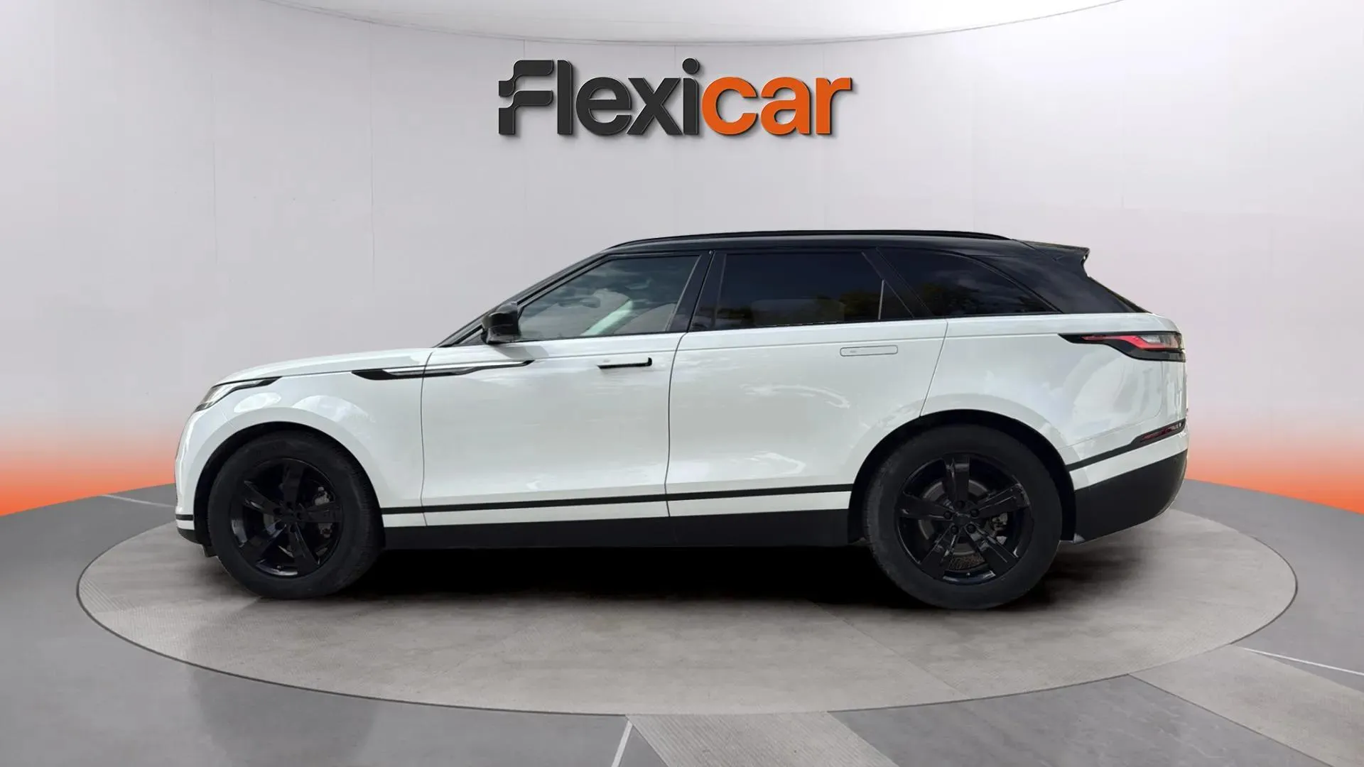 Land Rover Range Rover Velar 2.0 D240 4WD - foto 5
