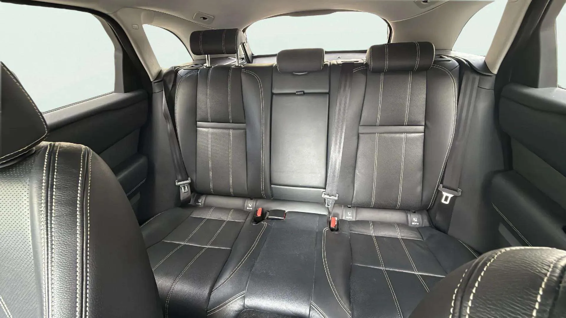 Land Rover Range Rover Velar 2.0 D240 4WD - foto 15