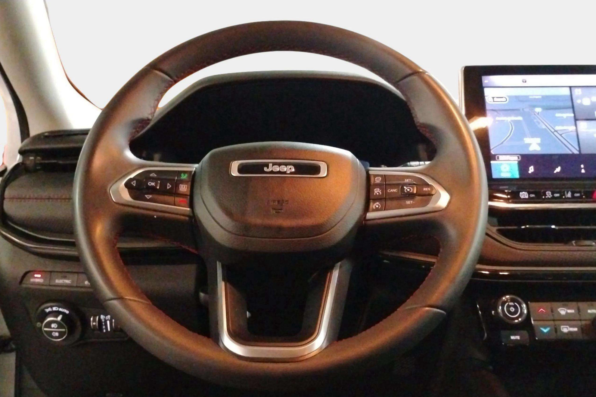 Jeep Compass 4xe 1.3 PHEV Trailhawk AWD - foto 7