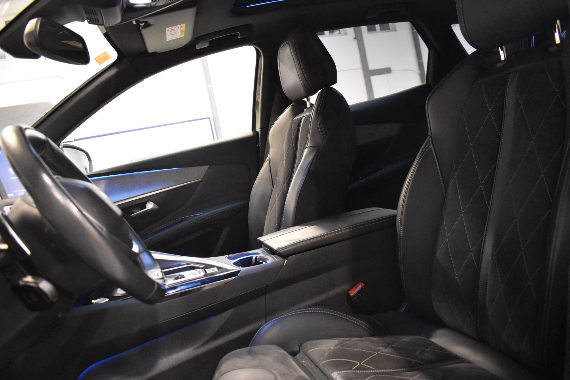 Peugeot 3008 2.0BLUEHDI GT - foto 14