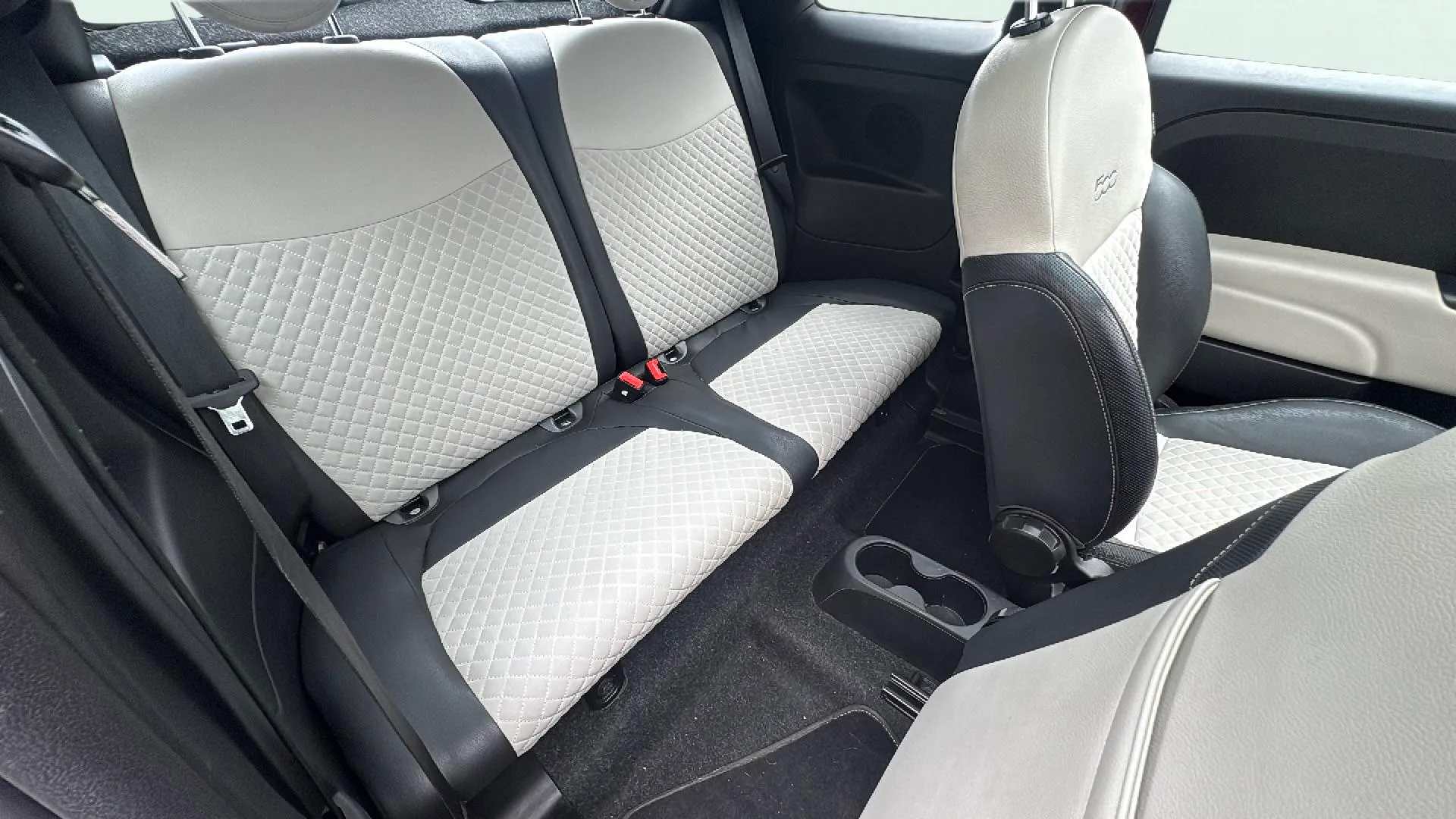 Fiat 500 Dolcevita 1.0 Hybrid - foto 10
