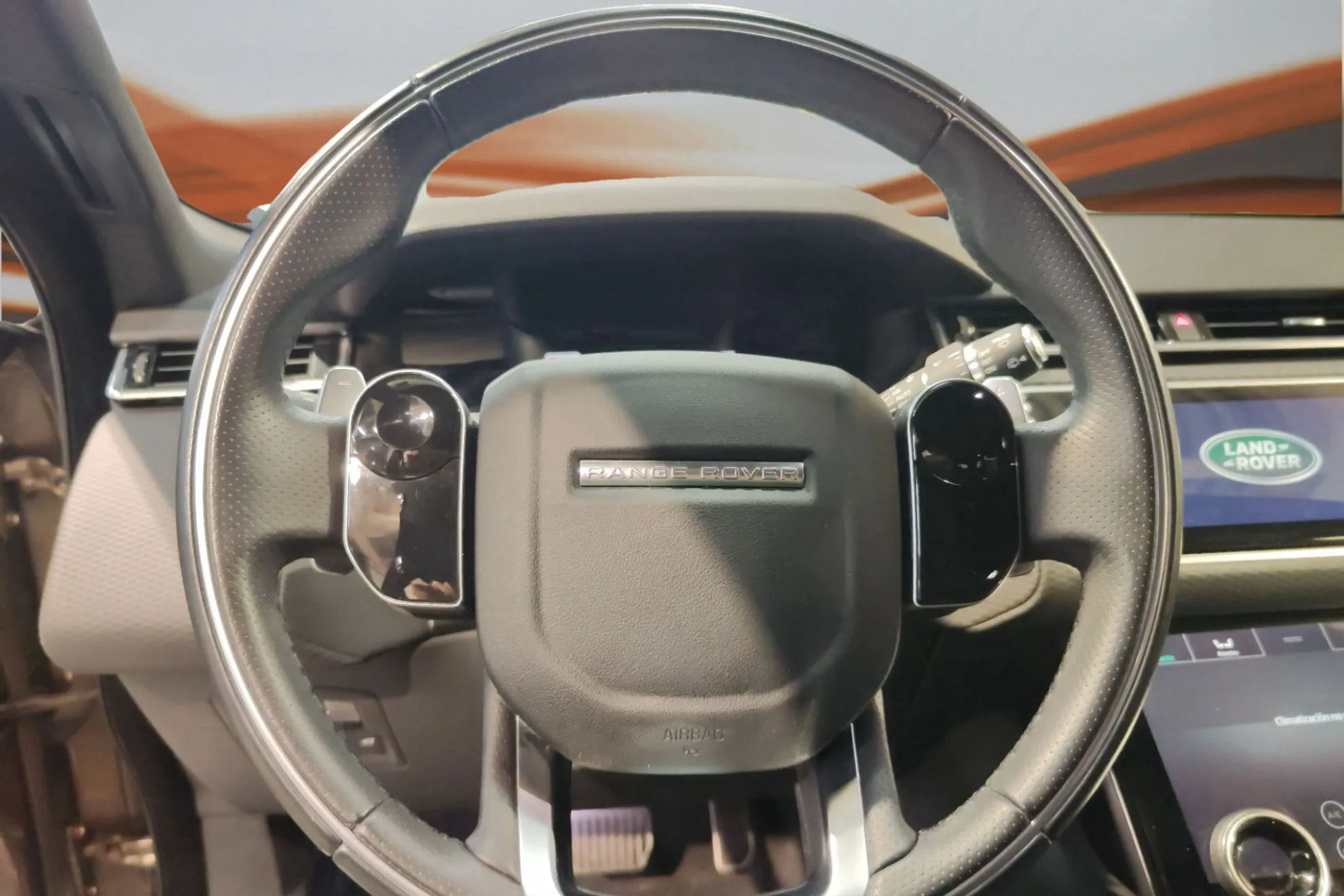 Land Rover Range Rover Velar 2.0 D180 4WD - foto 11