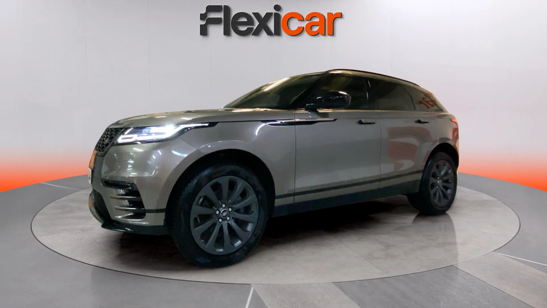 Land Rover Range Rover Velar 2.0 D180 4WD - foto 5