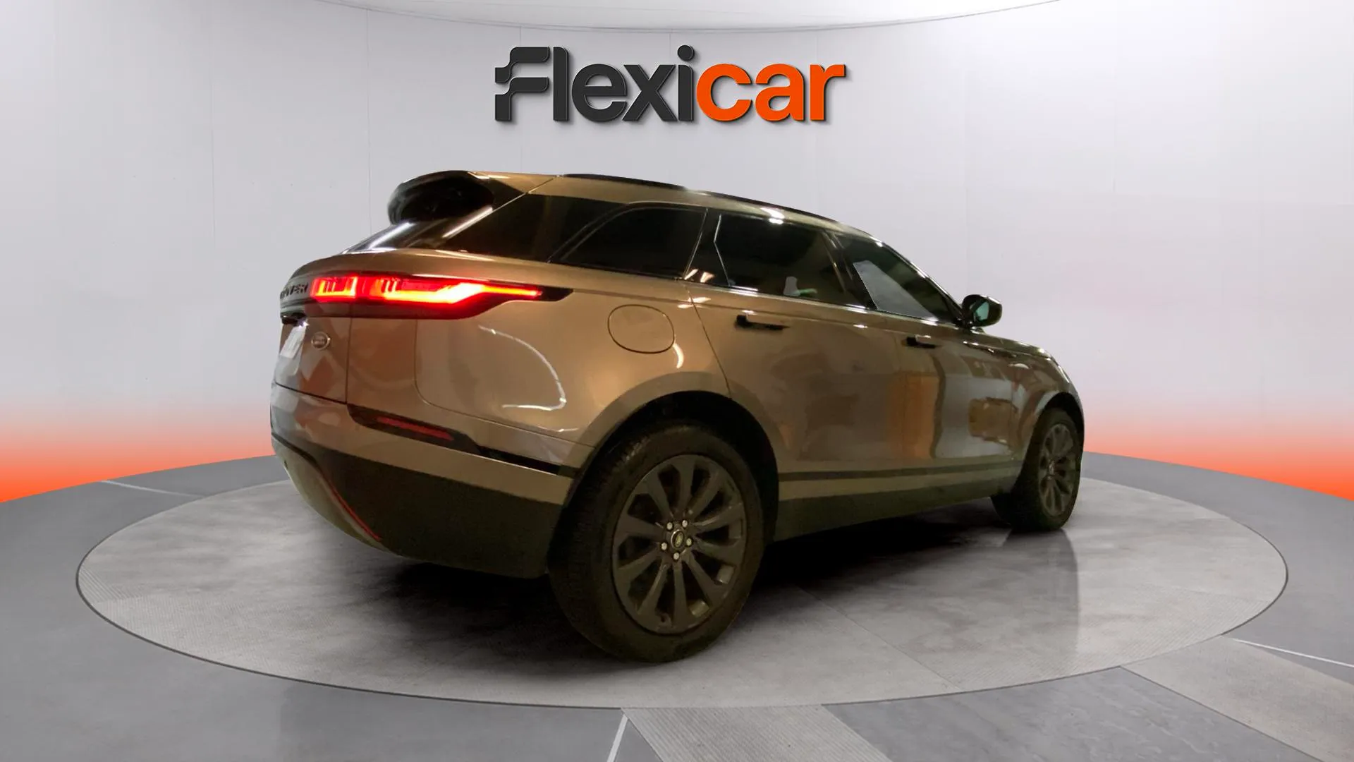 Land Rover Range Rover Velar 2.0 D180 4WD - foto 3