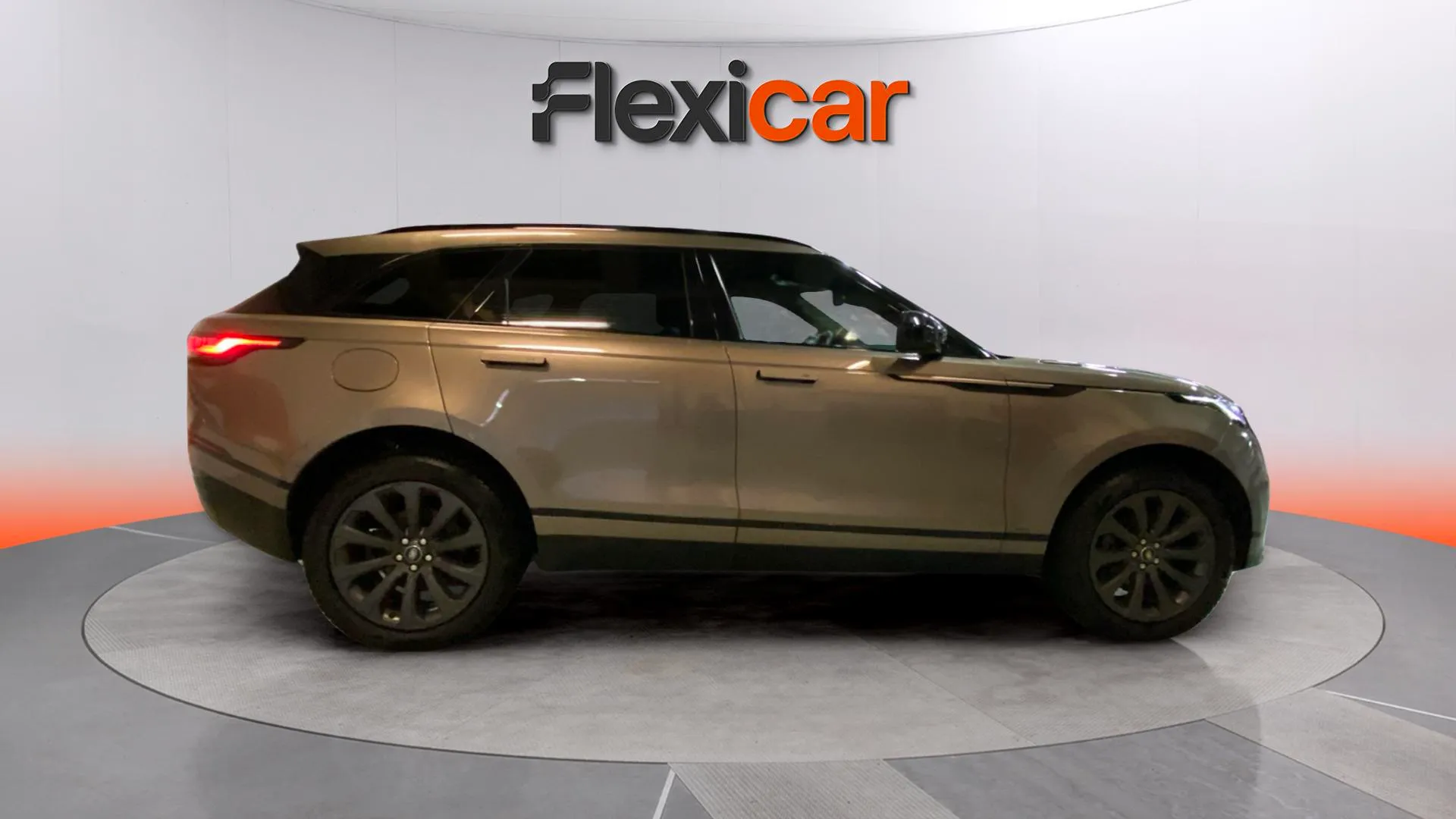 Land Rover Range Rover Velar 2.0 D180 4WD - foto 2