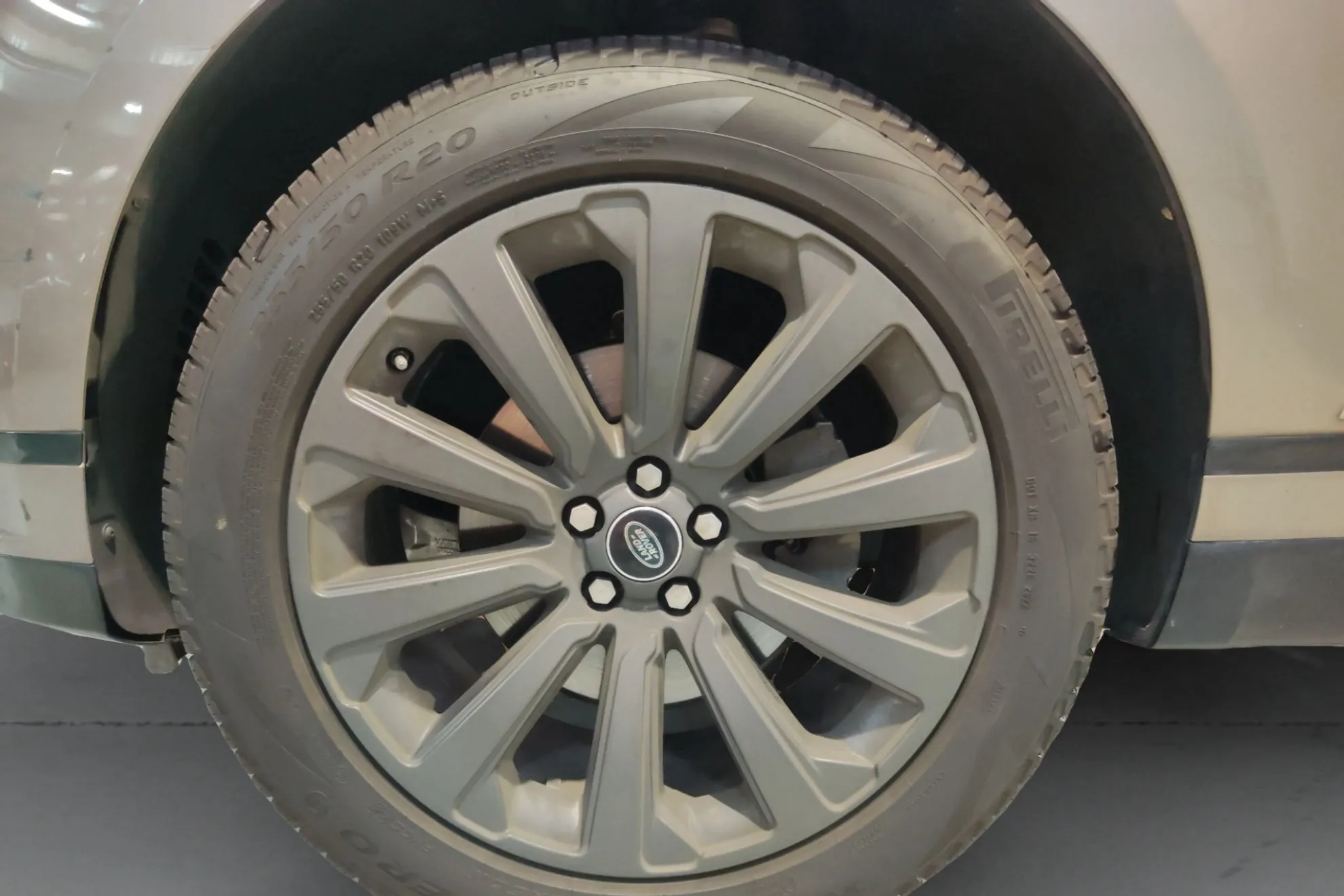 Land Rover Range Rover Velar 2.0 D180 4WD - foto 19