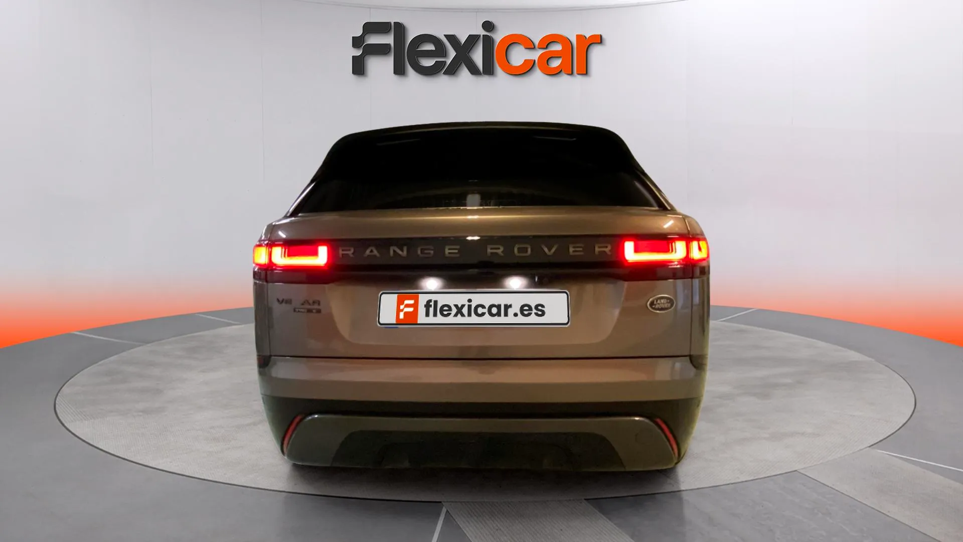 Land Rover Range Rover Velar 2.0 D180 4WD - foto 8