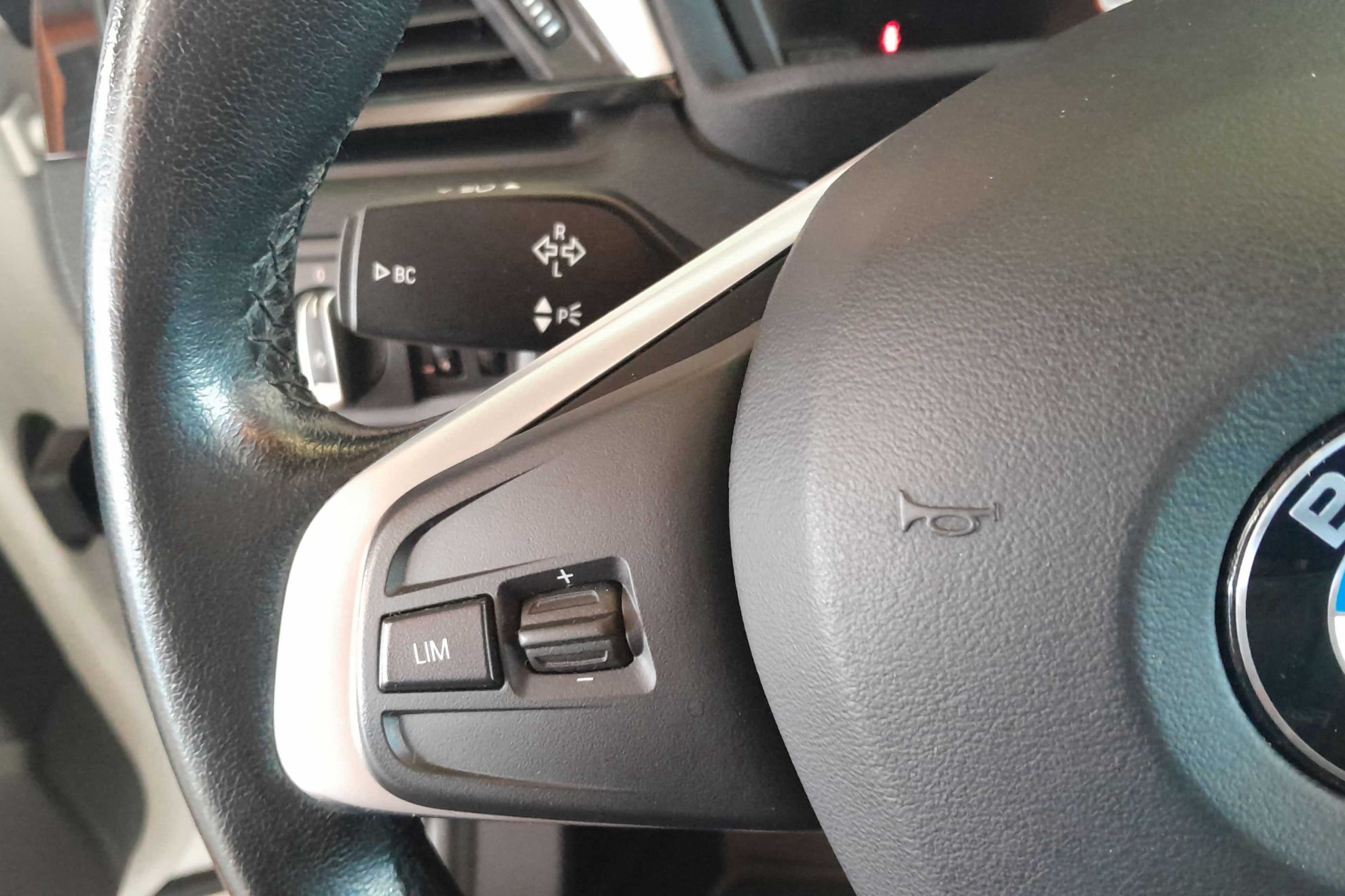 BMW X2 sDrive18d - foto 11