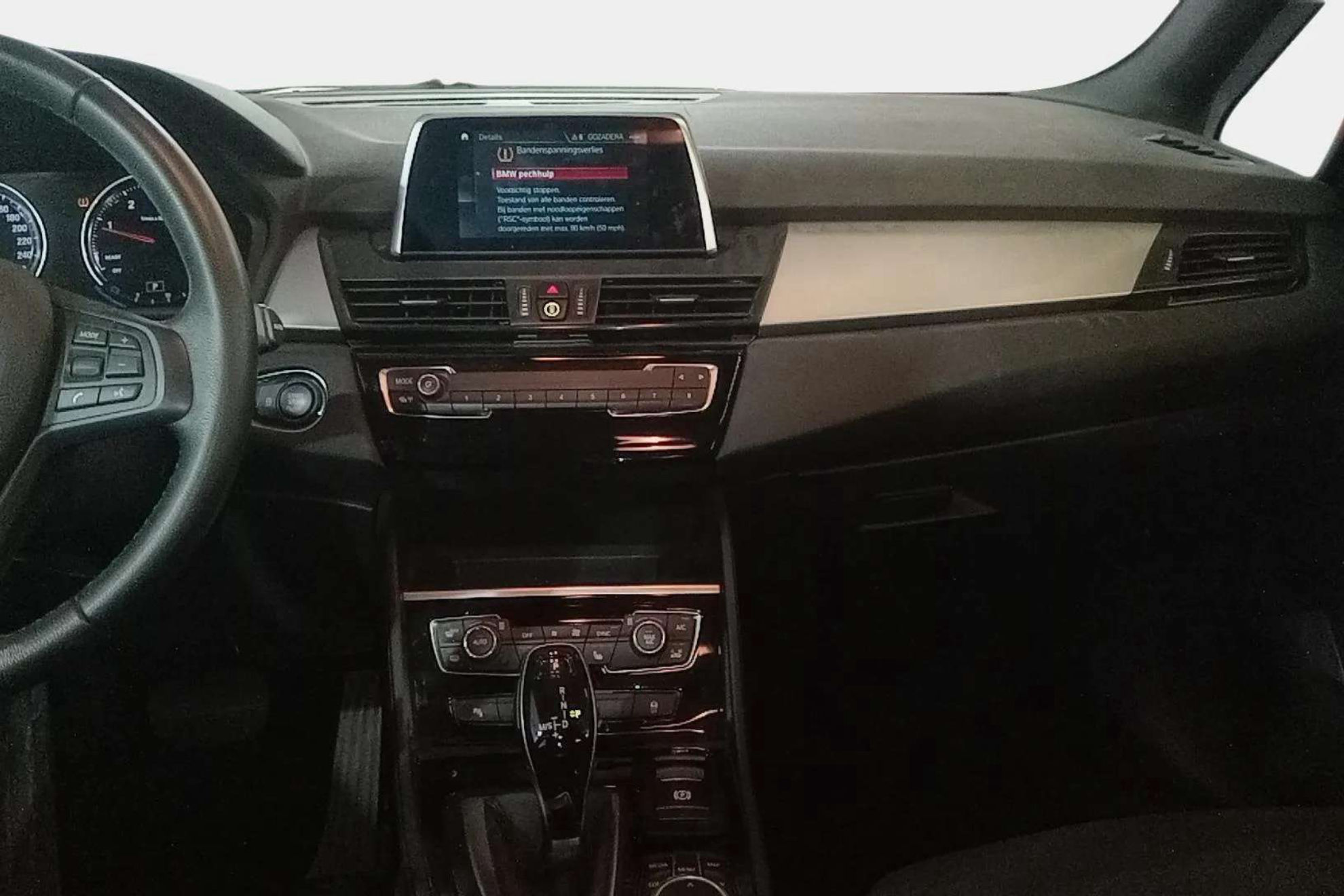 BMW Serie 2 Gran Tourer 218d - foto 9