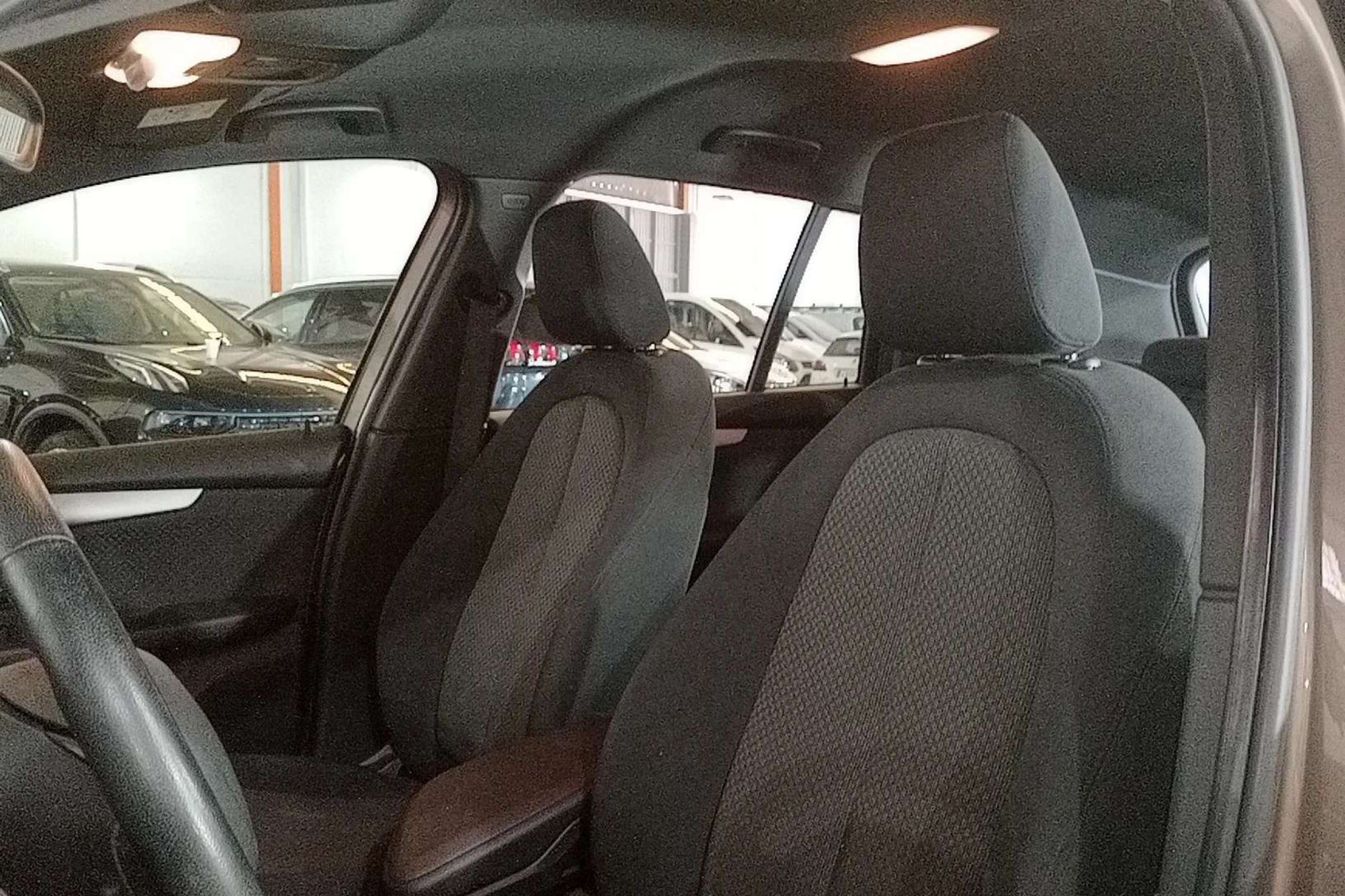 BMW Serie 2 Gran Tourer 218d - foto 22