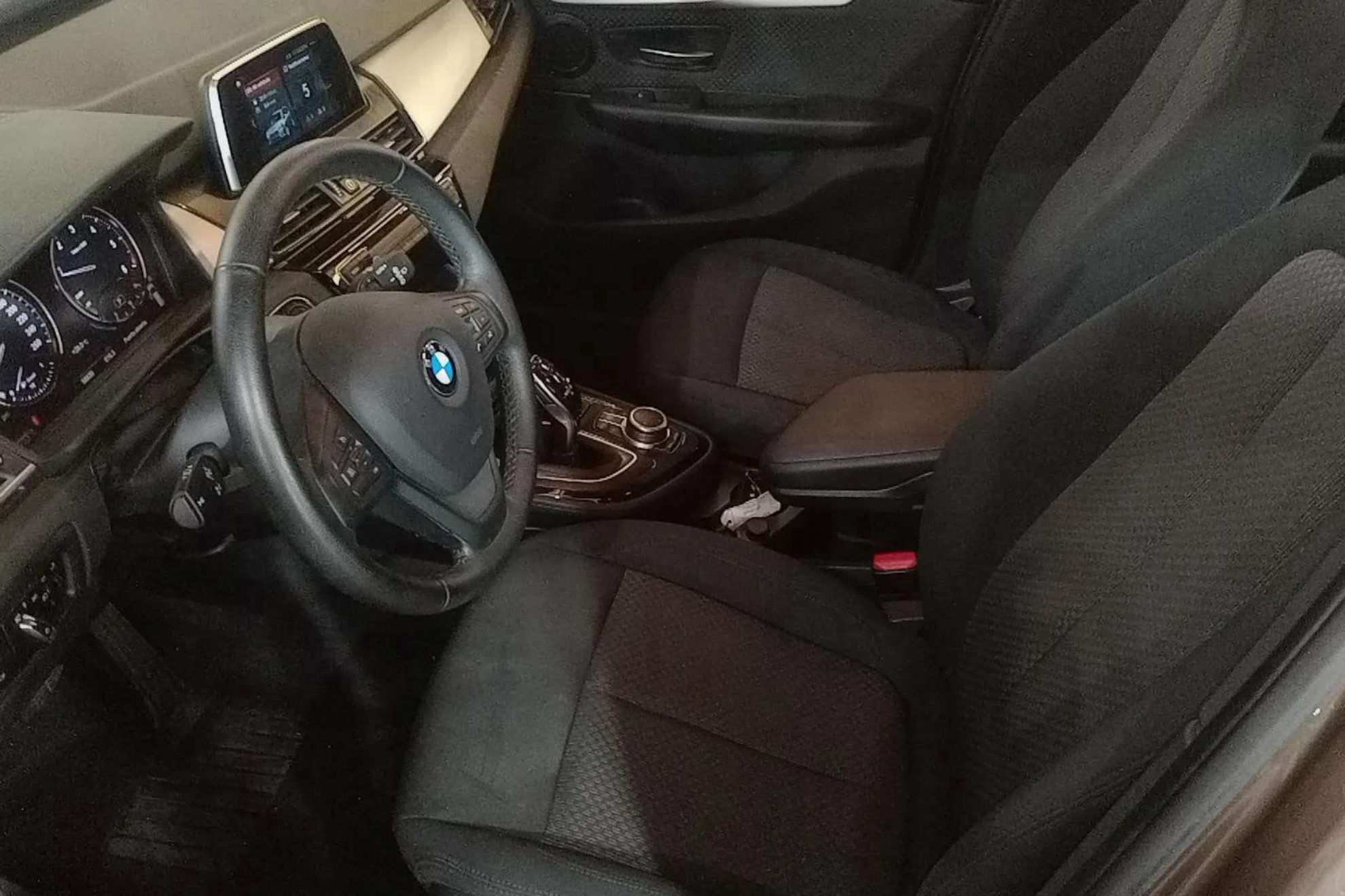 BMW Serie 2 Gran Tourer 218d - foto 11