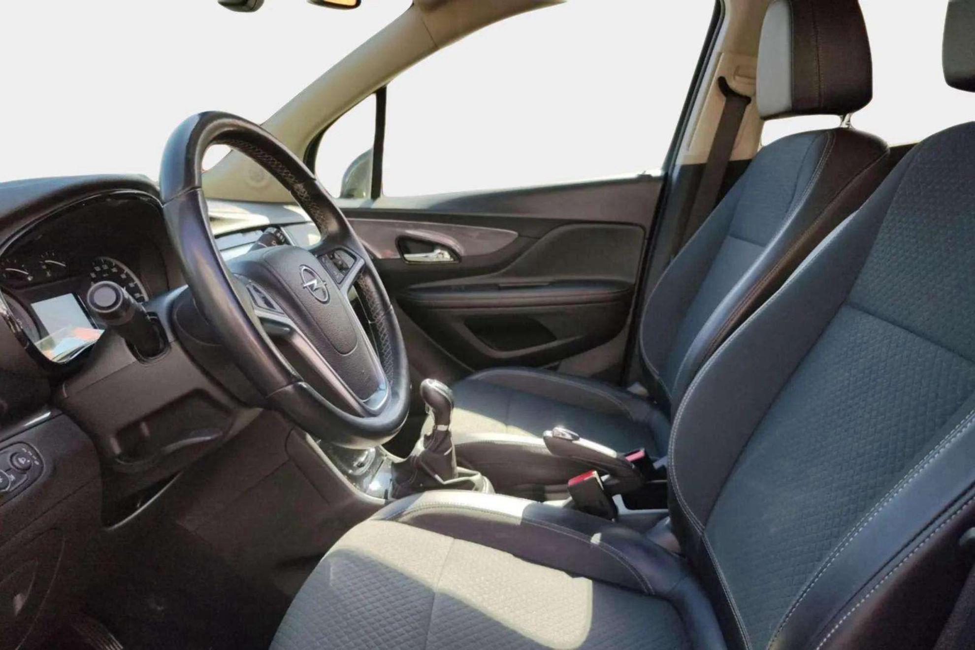 Opel Mokka 1.6 CDTi 4x2 Selective - foto 13