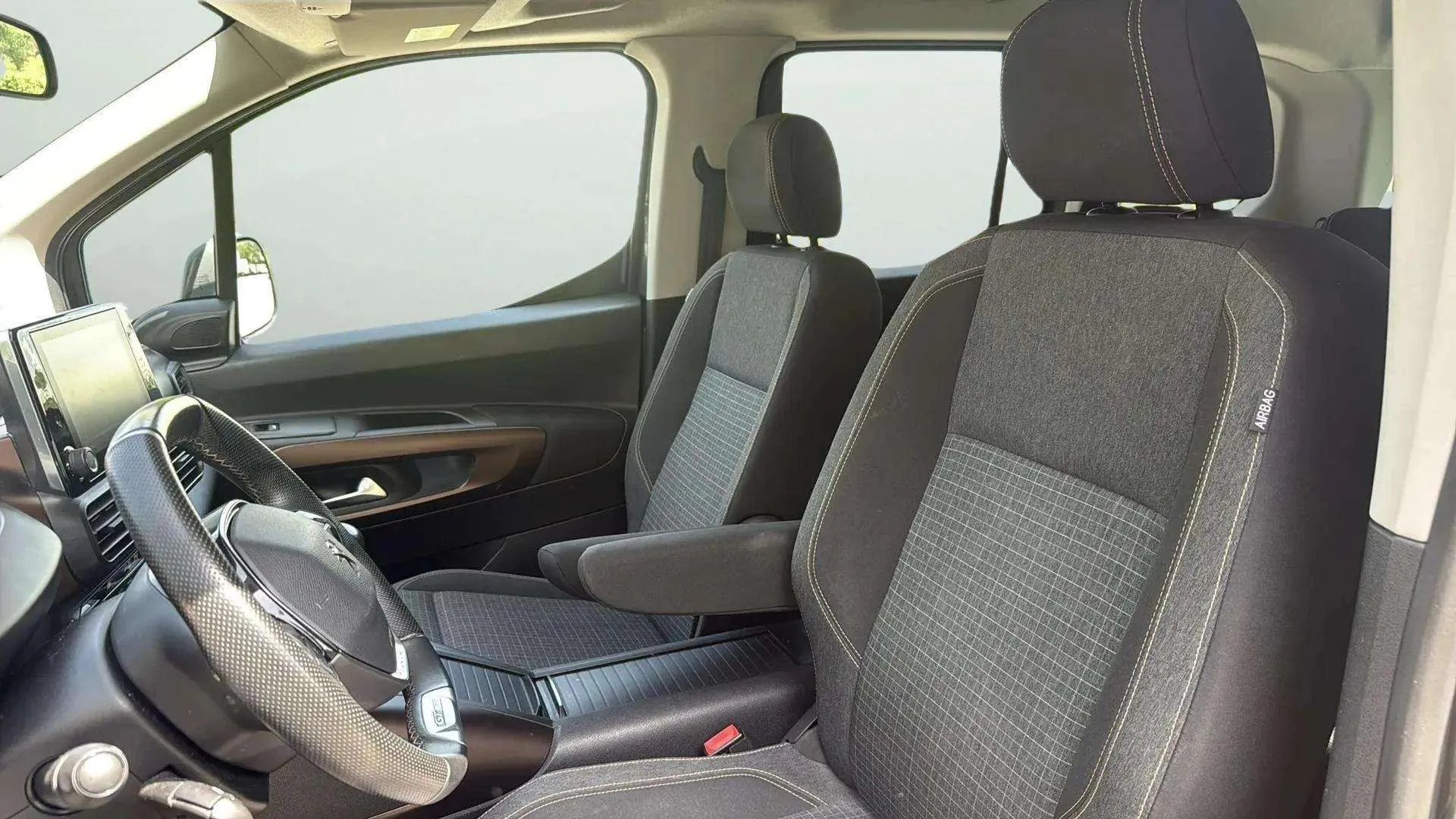 Peugeot Rifter GT Line Standard PureTech - foto 16
