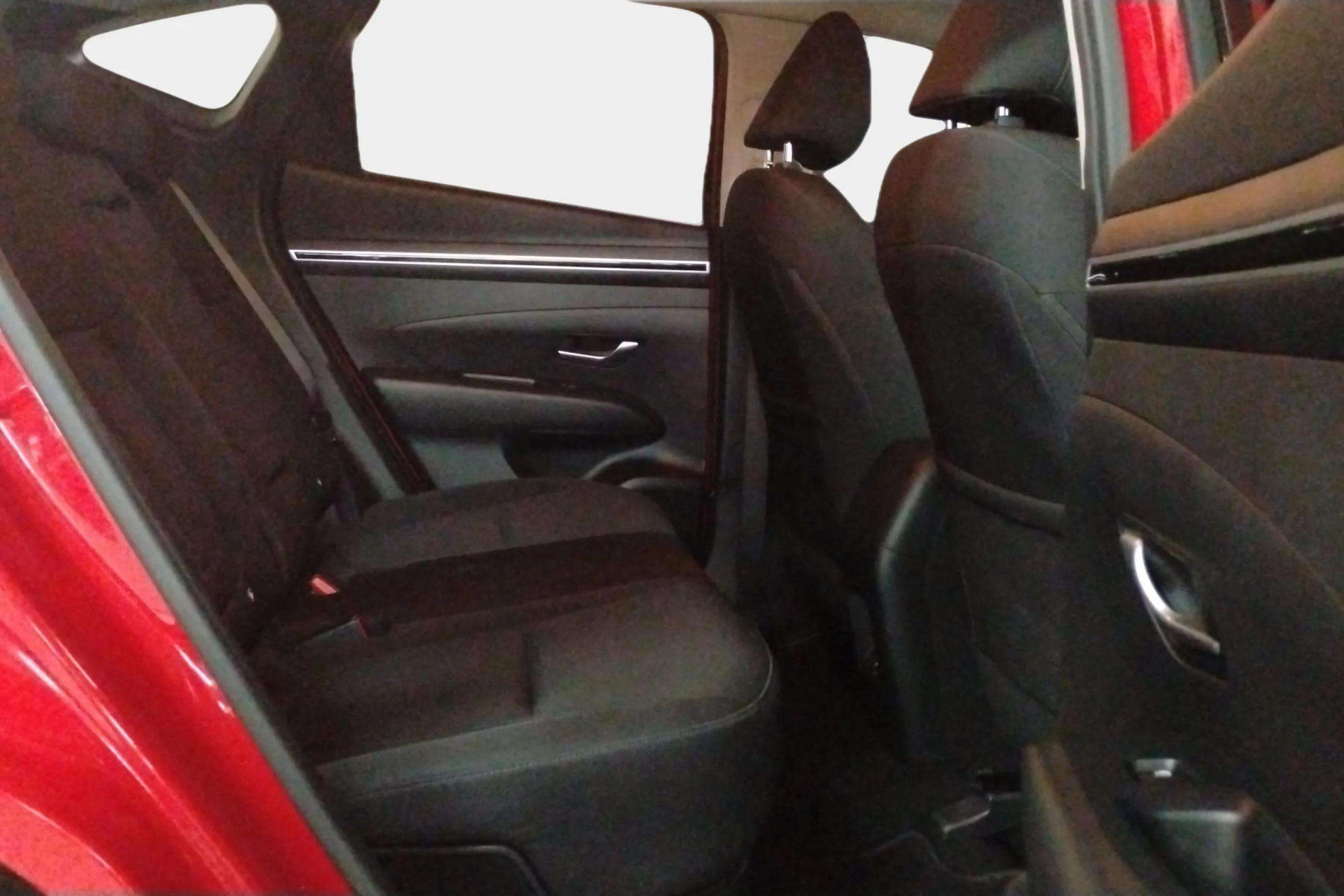 Hyundai Tucson 1.6 T-GDi HEV Maxx - foto 11