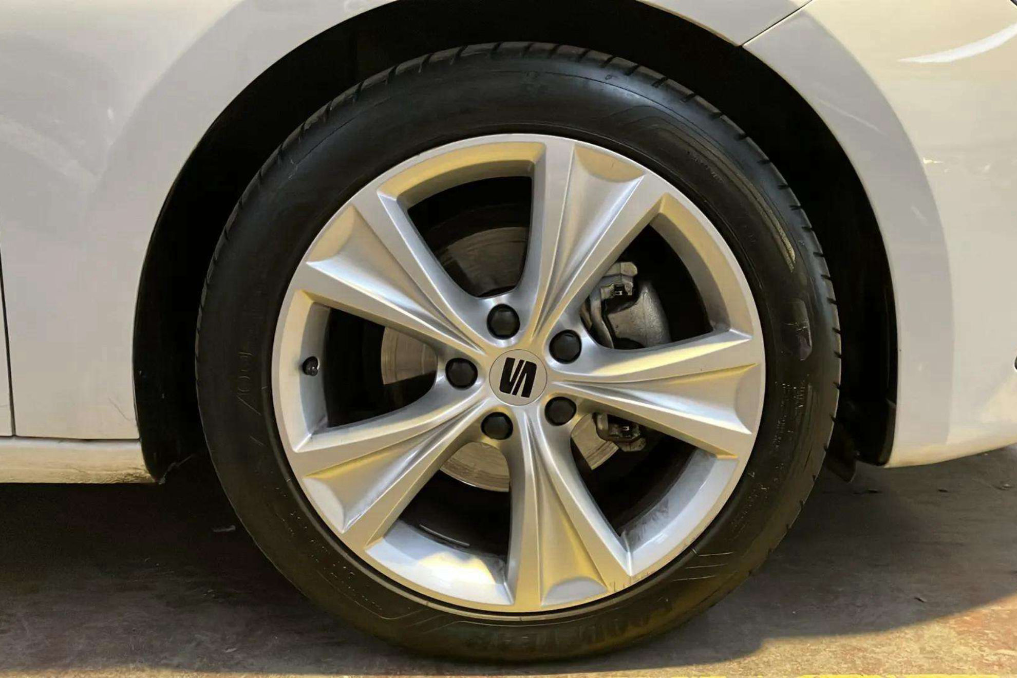 SEAT León 1.0 eTSI DSG-7 FR - foto 17