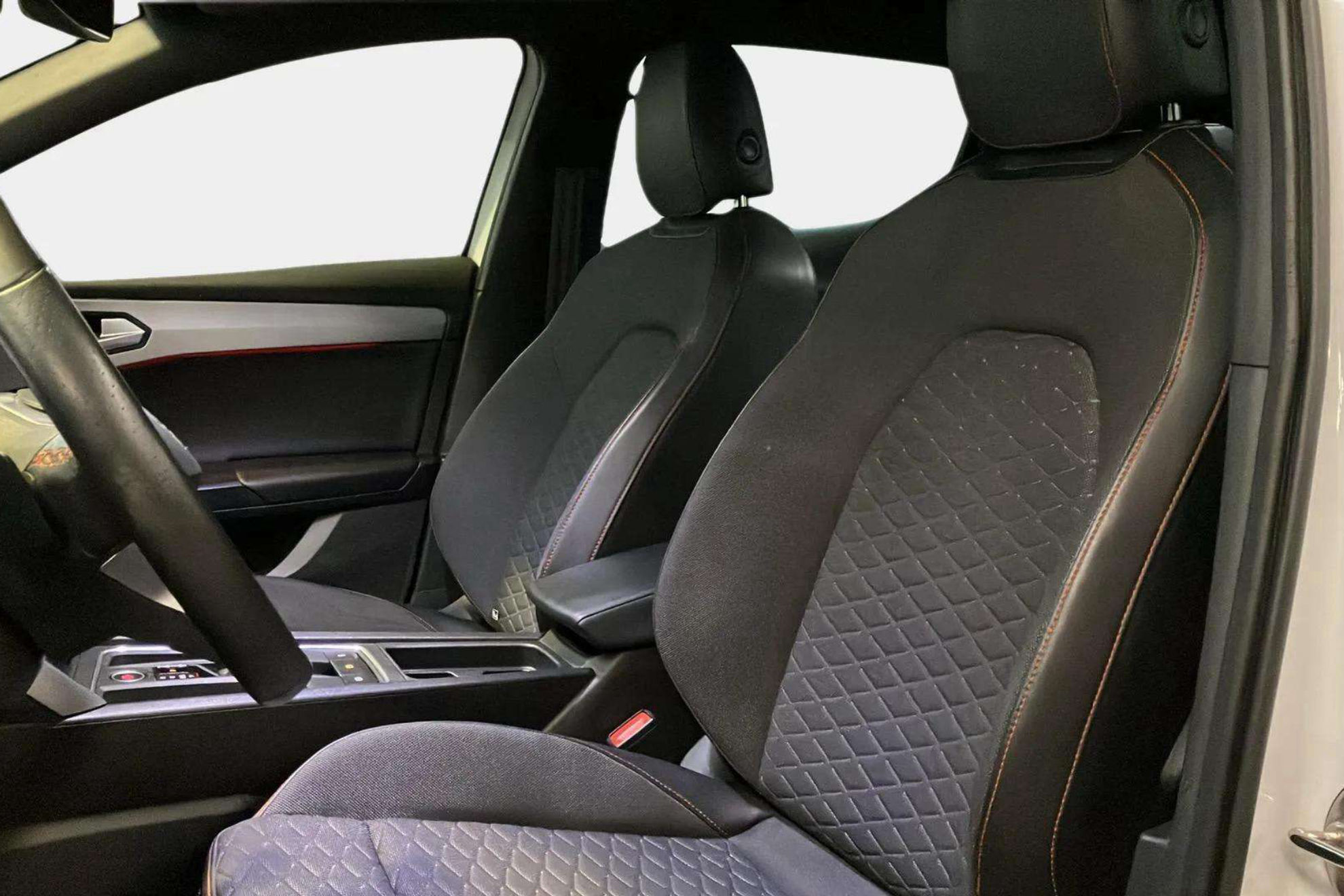 SEAT León 1.0 eTSI DSG-7 FR - foto 10