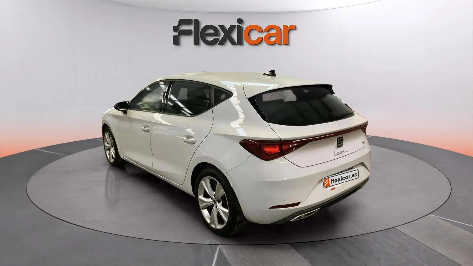 SEAT León 1.0 eTSI DSG-7 FR - foto 4