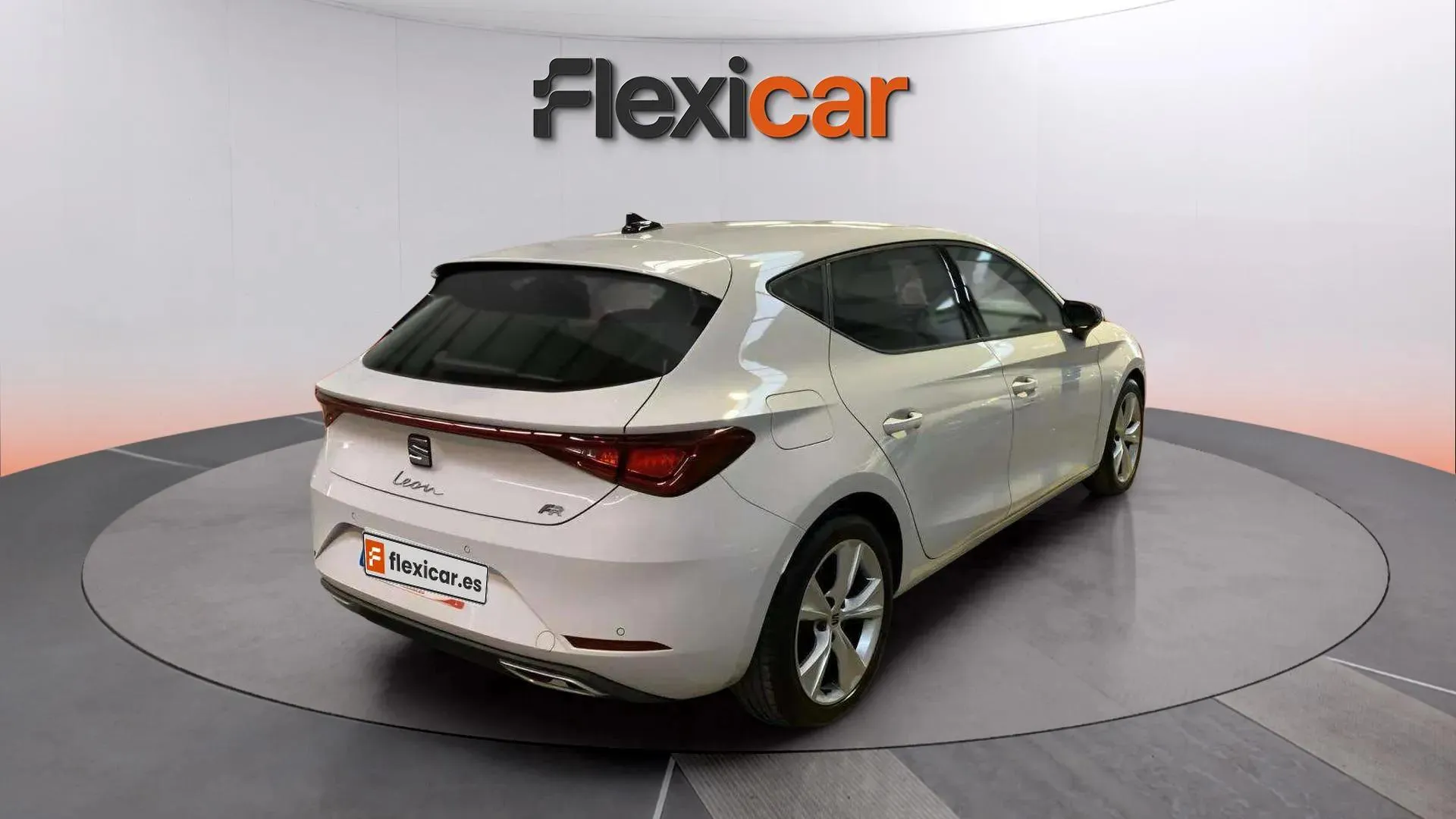 SEAT León 1.0 eTSI DSG-7 FR - foto 5