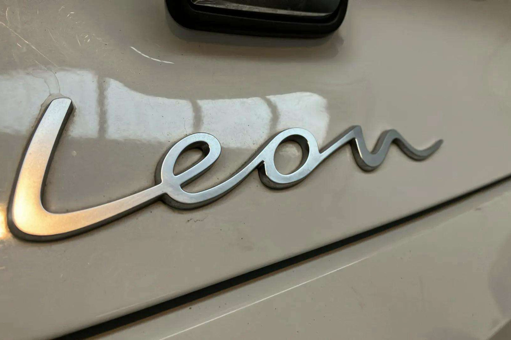SEAT León 1.0 eTSI DSG-7 FR - foto 15