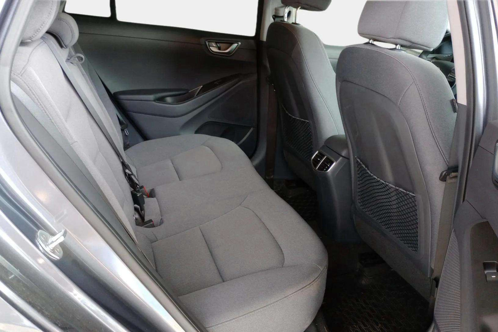 Hyundai Ioniq EV Tecno - foto 12