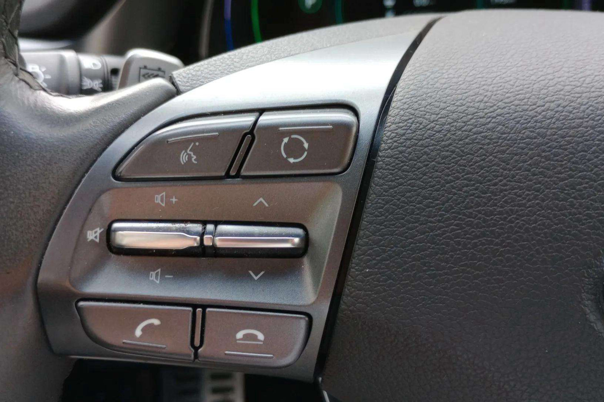 Hyundai Ioniq EV Tecno - foto 14