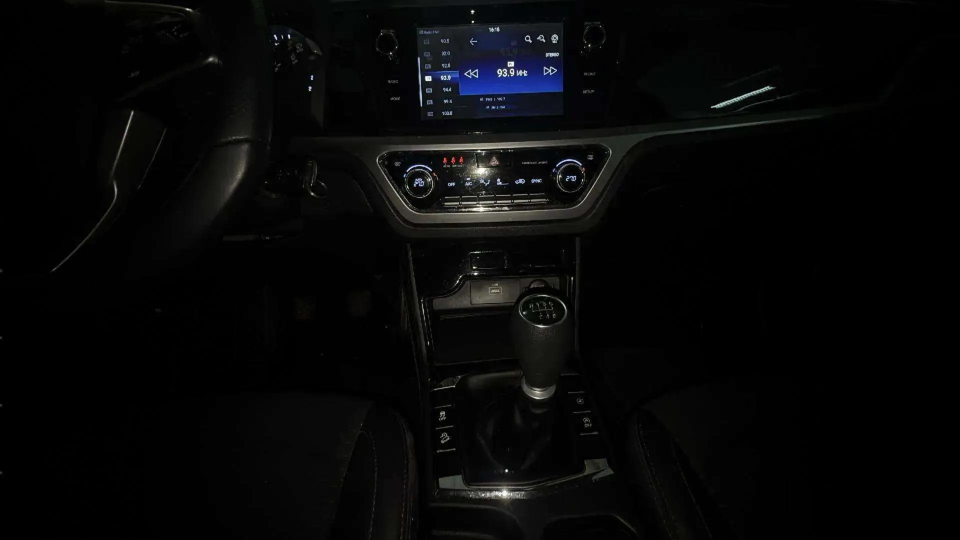 SsangYong Korando G15T LP Urban Plus - foto 10