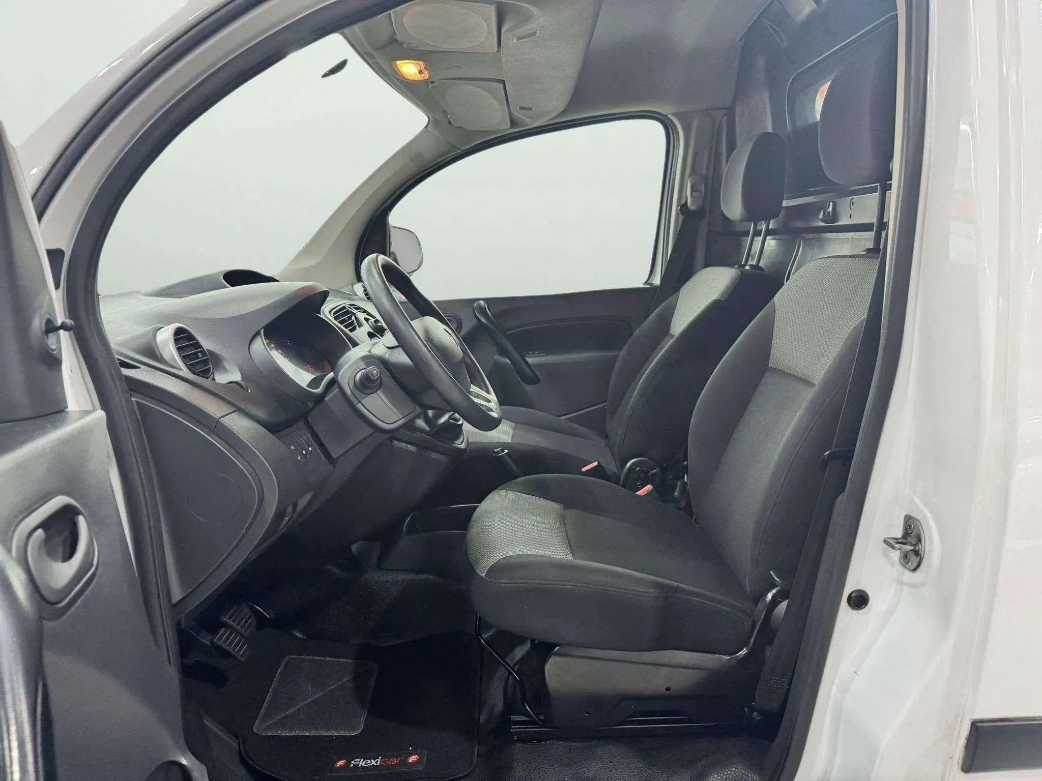 Renault Kangoo Intens Edition One 1.5 Blue dCi (95) - foto 18