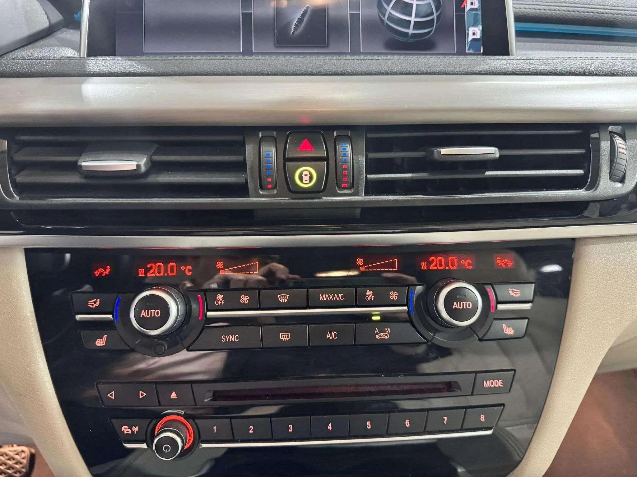 BMW X6 xDrive30d - foto 19
