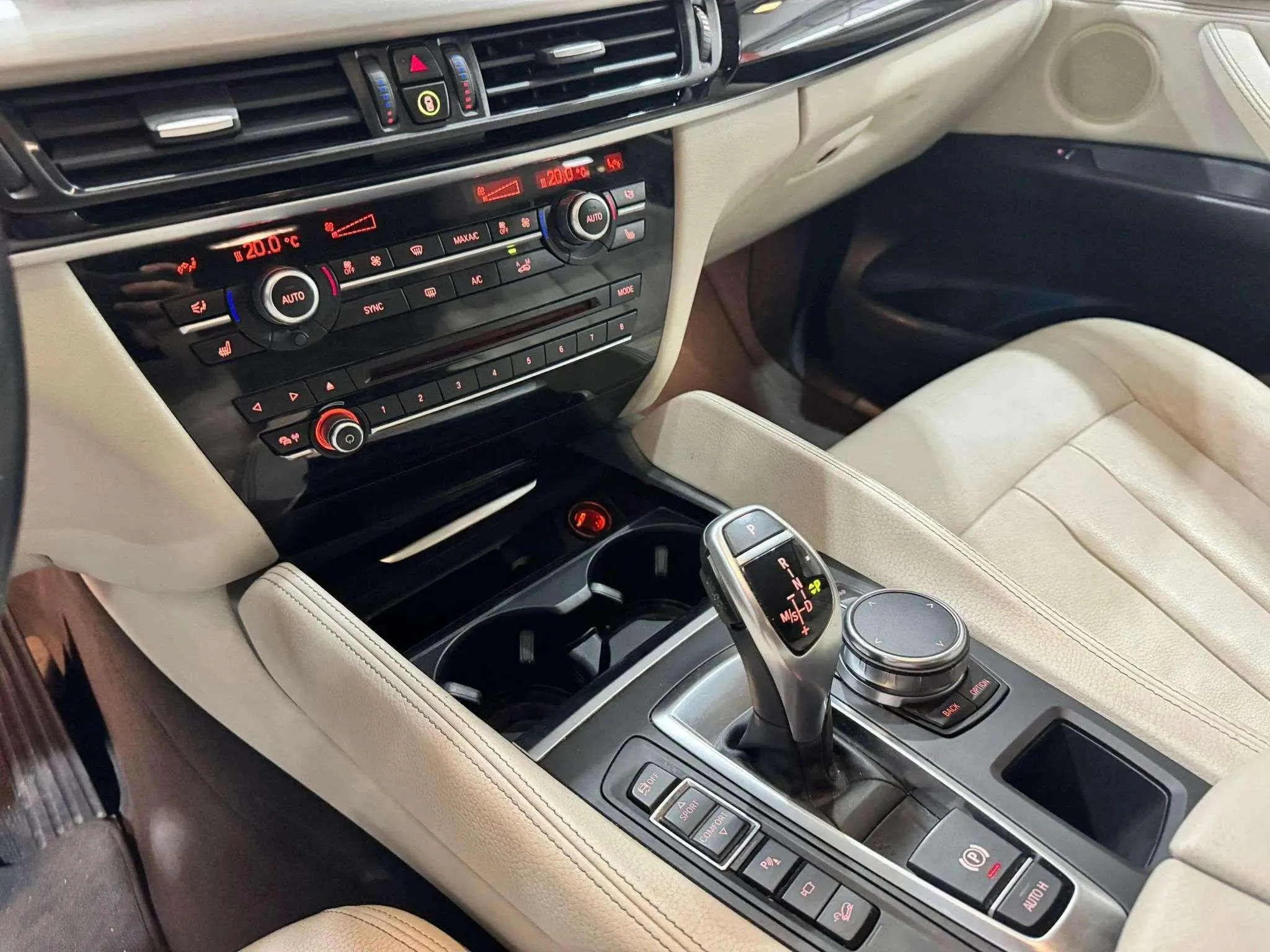 BMW X6 xDrive30d - foto 18