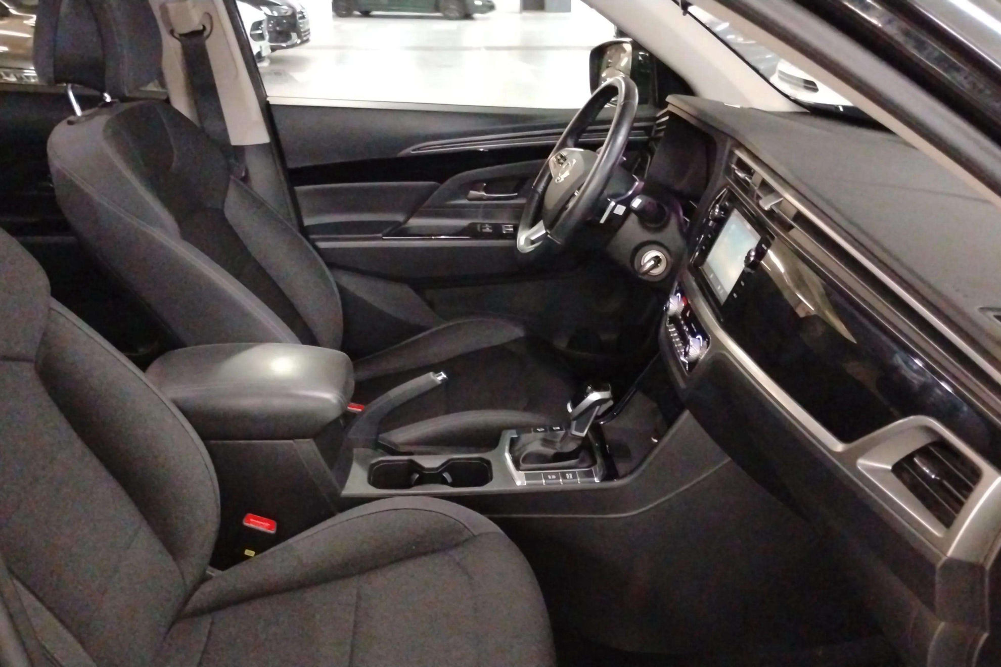 SsangYong Korando G15T Urban - foto 15