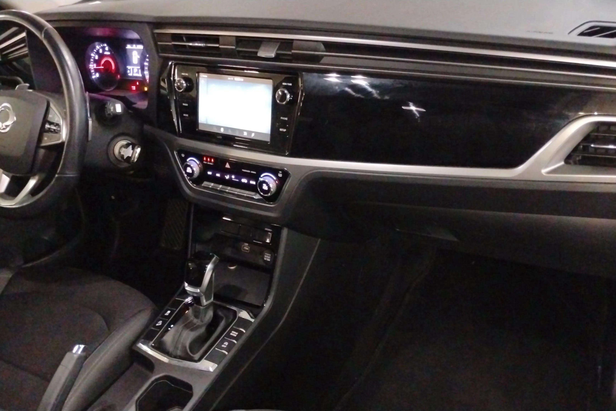 SsangYong Korando G15T Urban - foto 14
