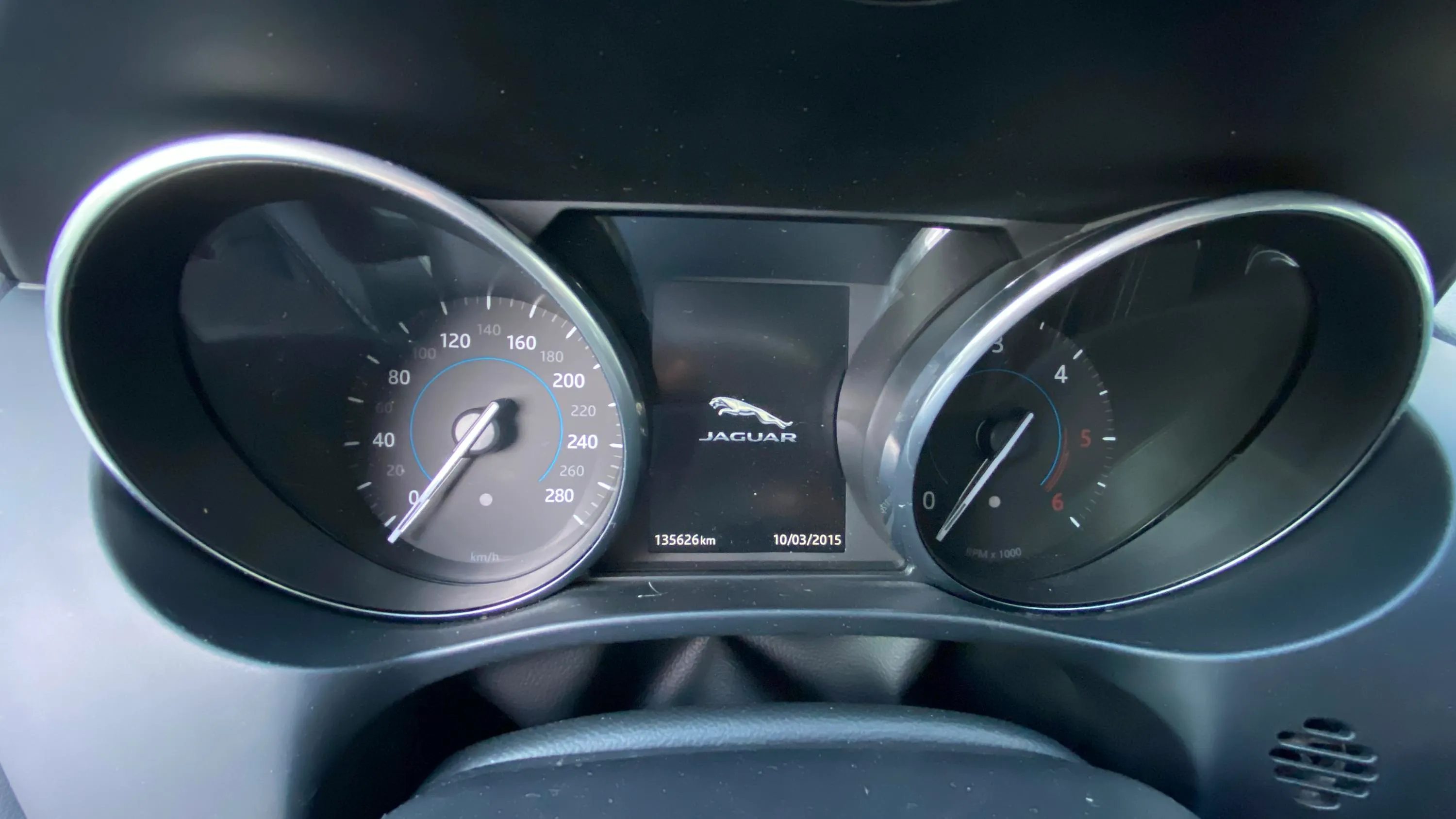 Jaguar F-Pace 2.0L i4D AWD R-Sport - foto 12