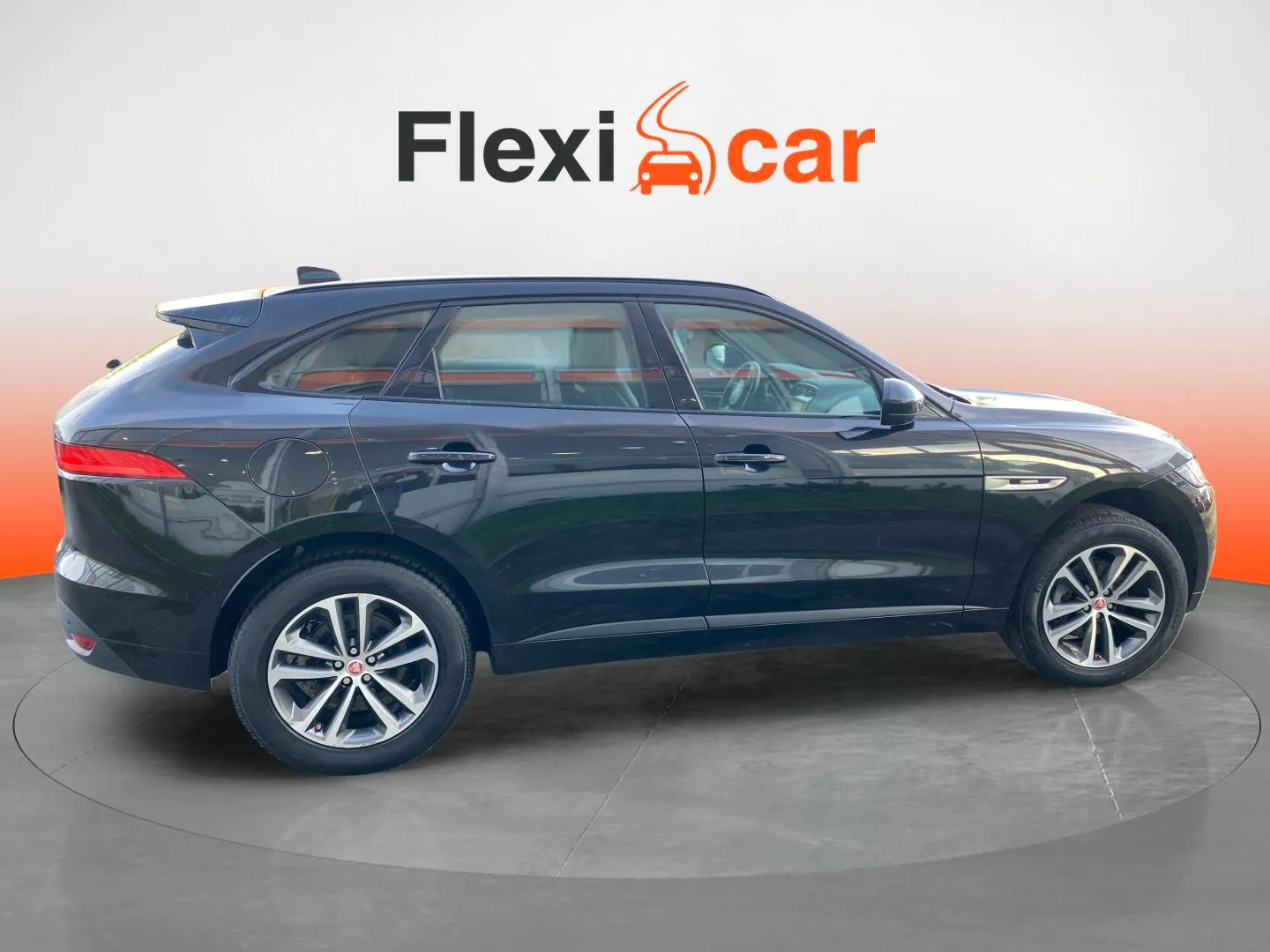 Jaguar F-Pace 2.0L i4D AWD R-Sport - foto 3