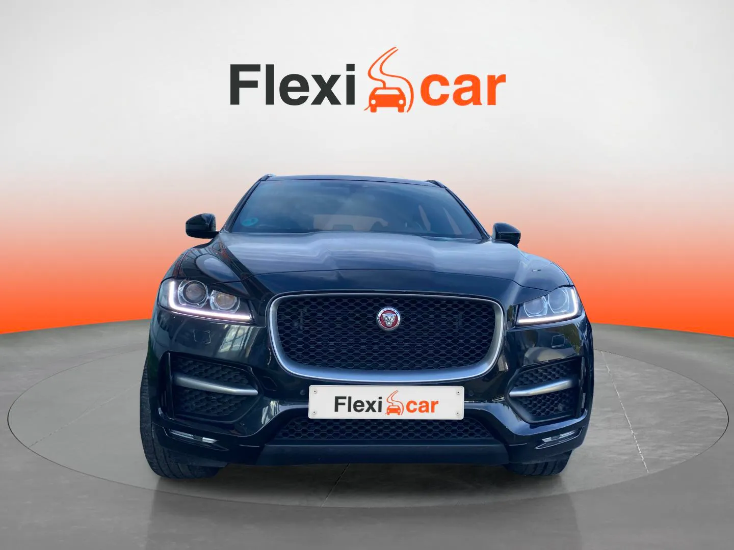 Jaguar F-Pace 2.0L i4D AWD R-Sport - foto 2