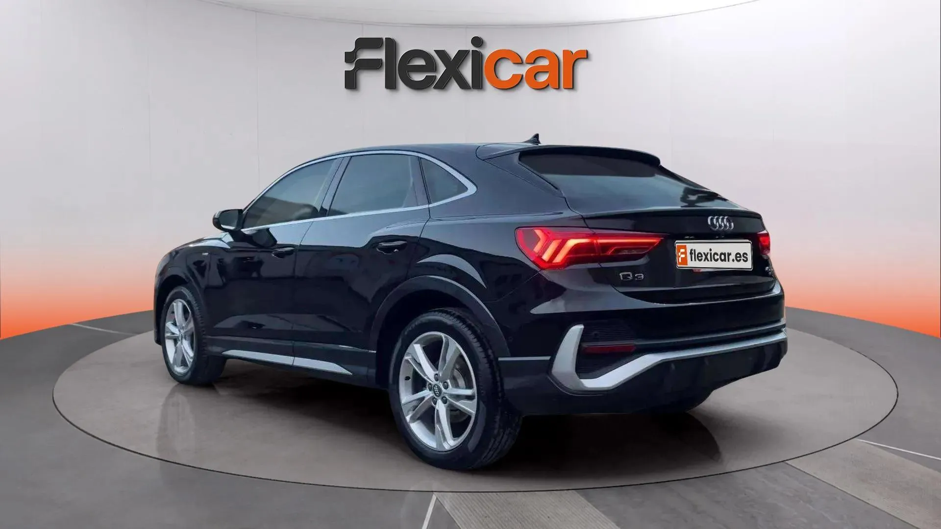 Audi Q3 40 TDI S tronic quattro S Line - foto 5