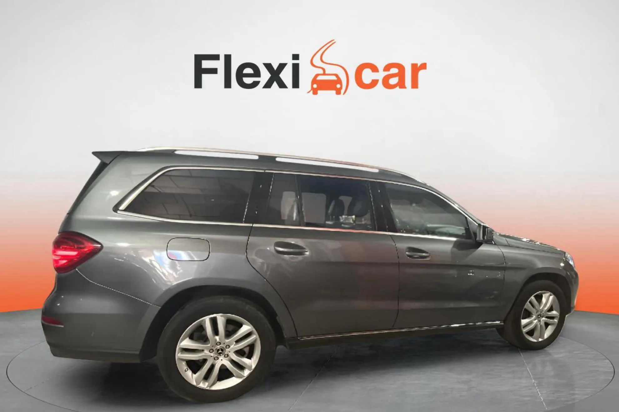 Mercedes-Benz GLS 400 4MATIC - foto 8