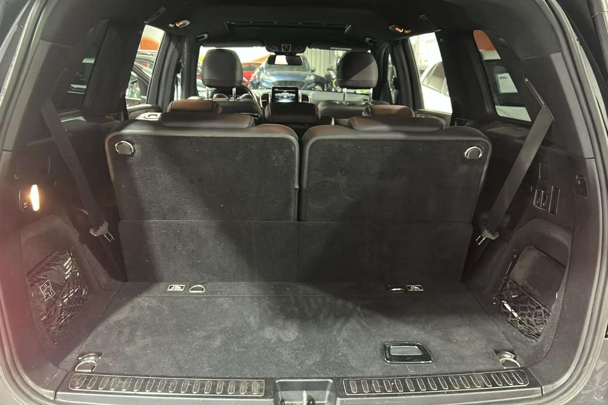 Mercedes-Benz GLS 400 4MATIC - foto 32