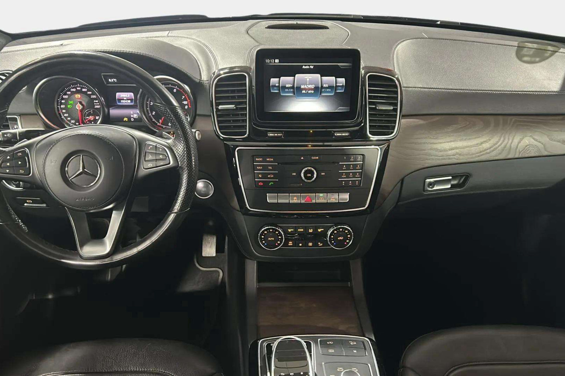 Mercedes-Benz GLS 400 4MATIC - foto 12