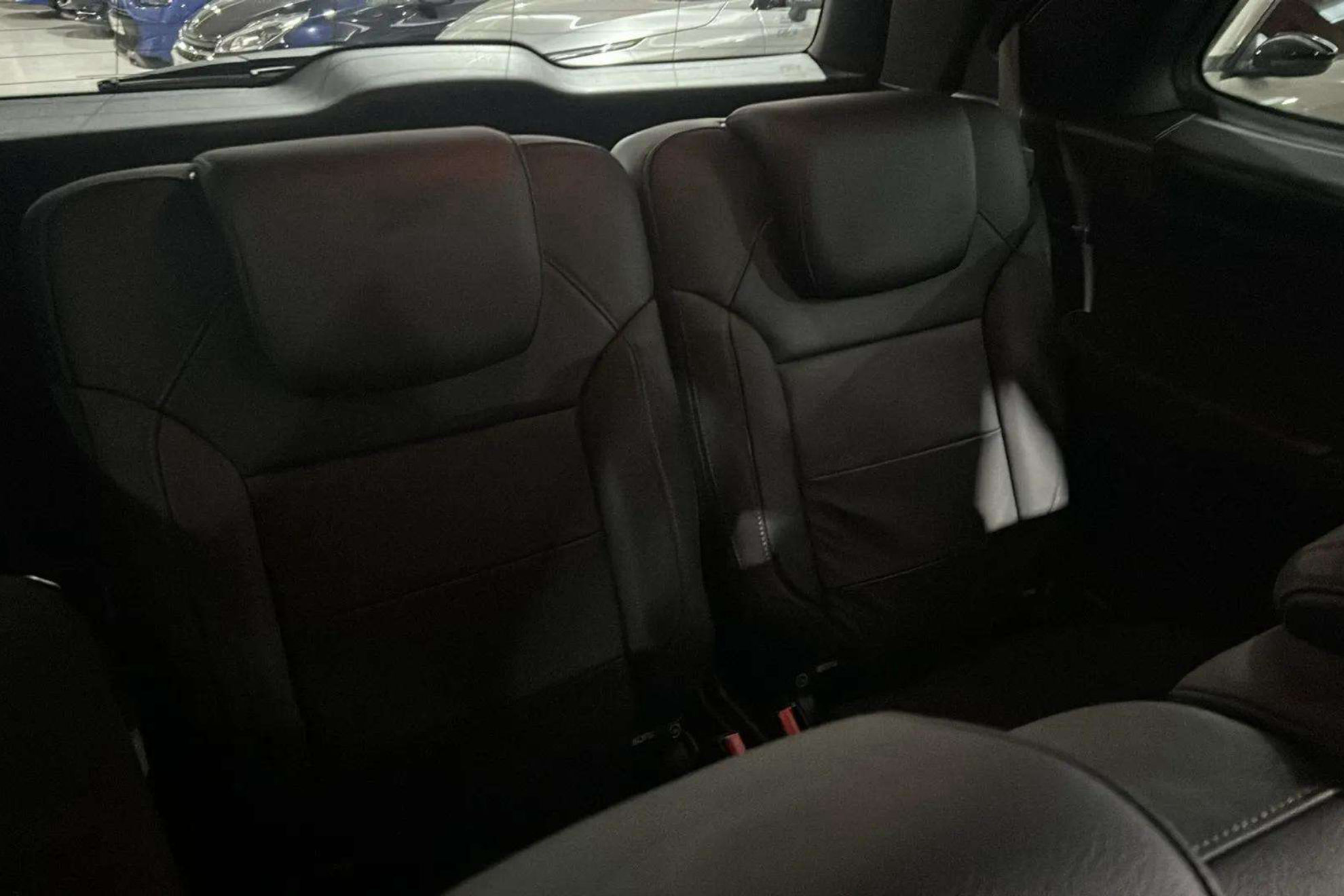 Mercedes-Benz GLS 400 4MATIC - foto 23
