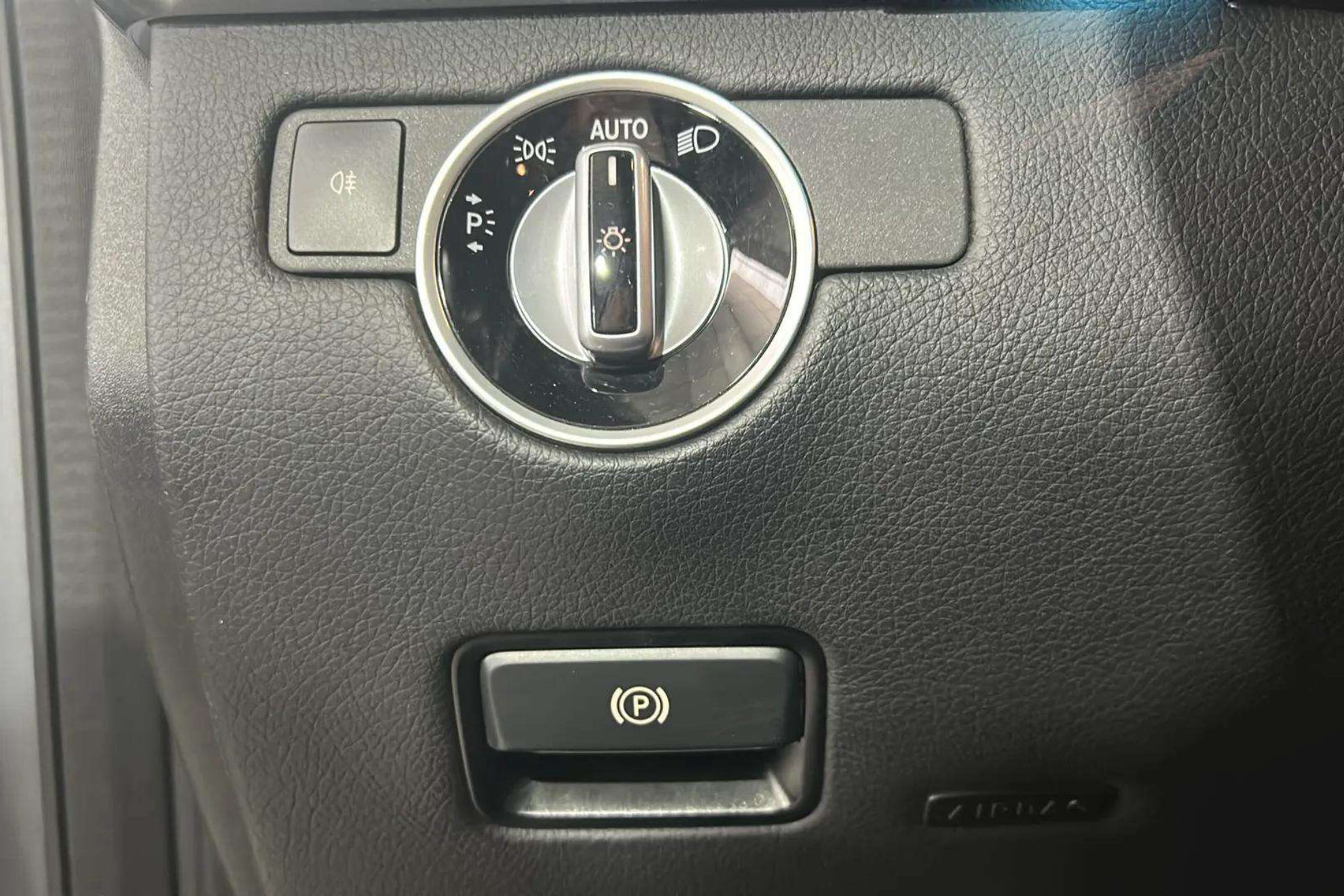 Mercedes-Benz GLS 400 4MATIC - foto 25