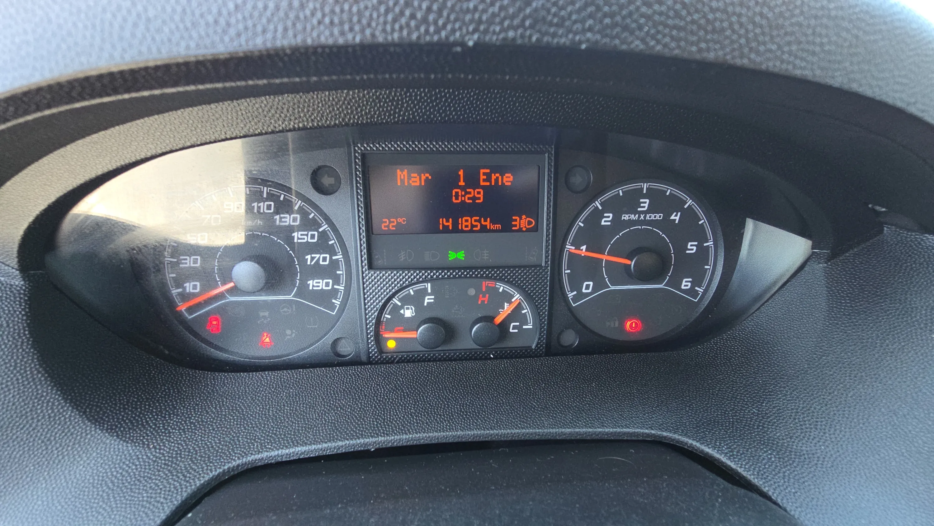 Citroën Jumper BlueHDi Furgón 33L2H2 - foto 12